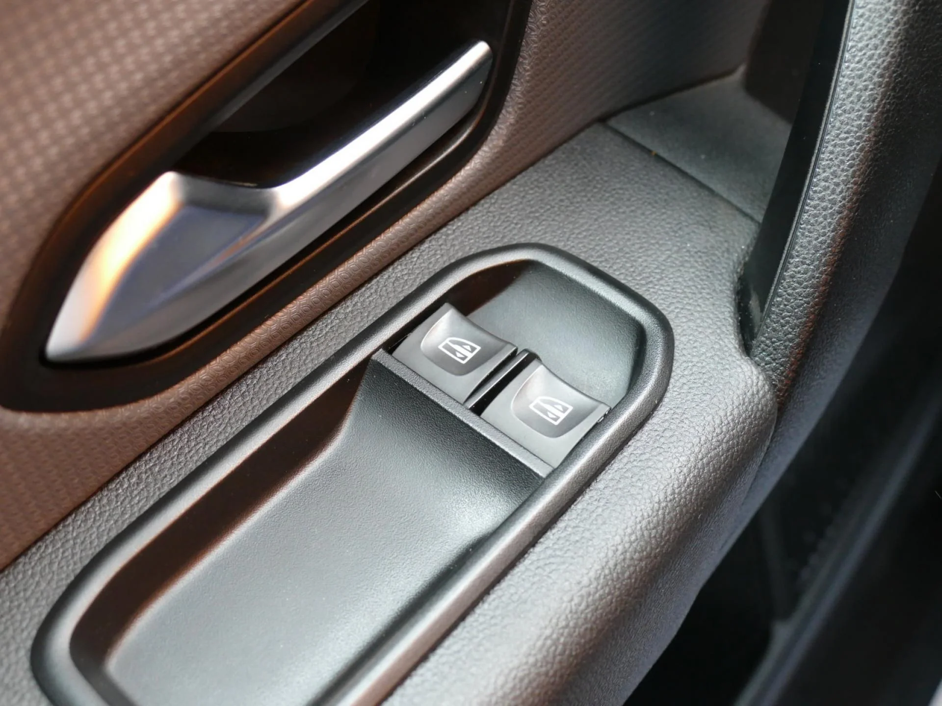 RENAULT KANGOO EXPRESS - Miniature 21 sur 31 - Cliquer pour voir cette photo