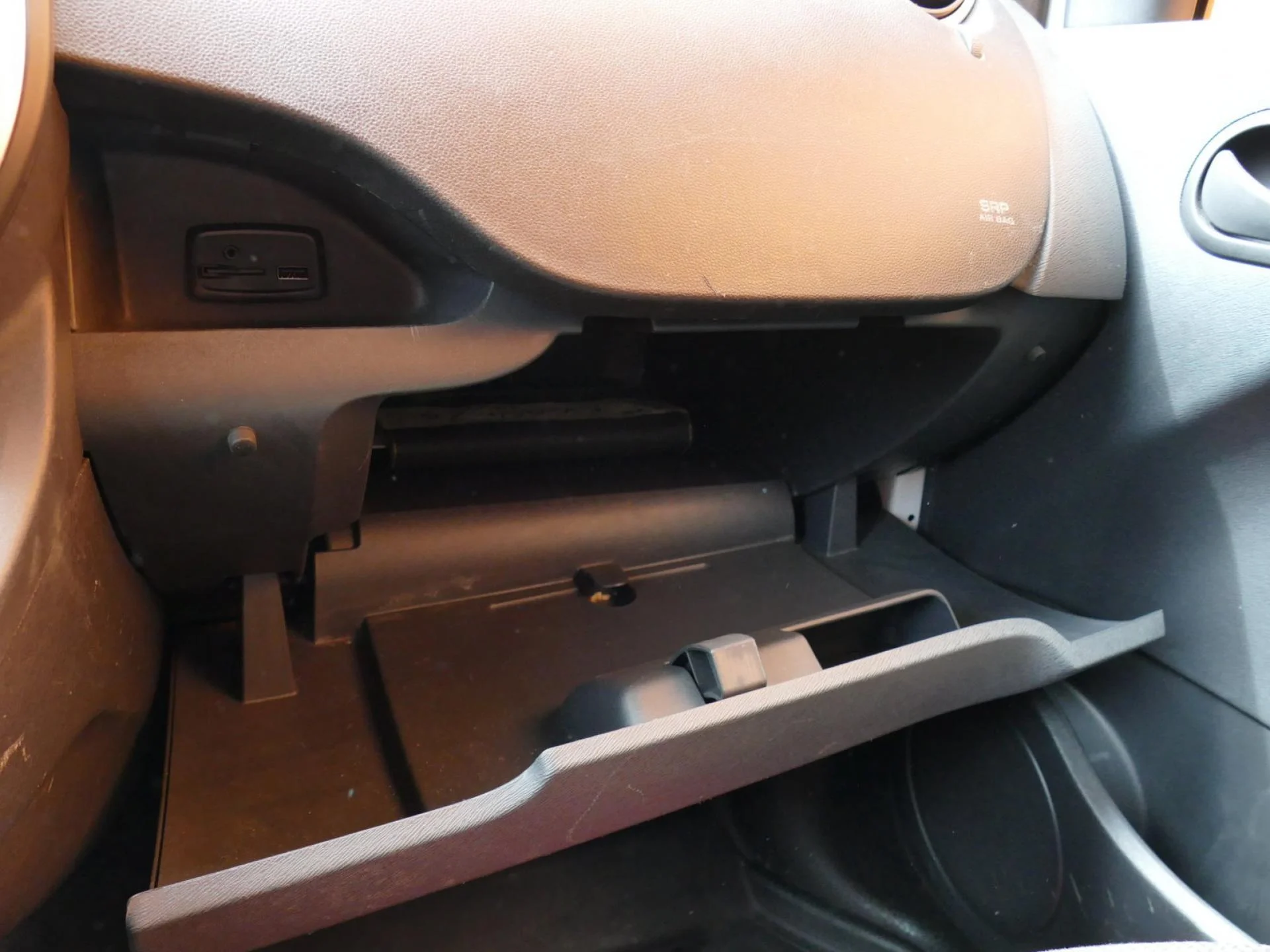 RENAULT KANGOO - Miniature 14 sur 25 - Cliquer pour voir cette photo