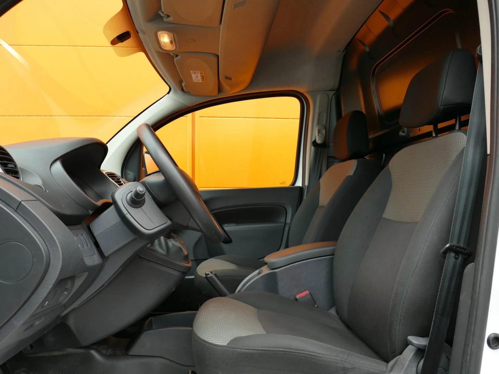 RENAULT KANGOO - Miniature 4 sur 25 - Cliquer pour voir cette photo