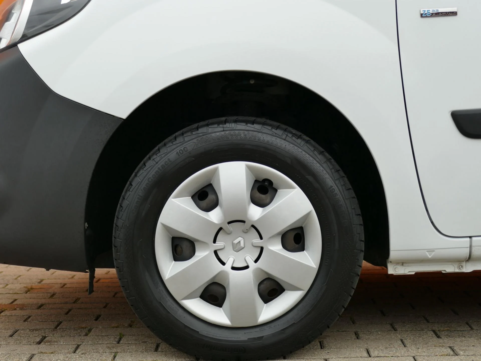 RENAULT KANGOO - Miniature 28 sur 31 - Cliquer pour voir cette photo