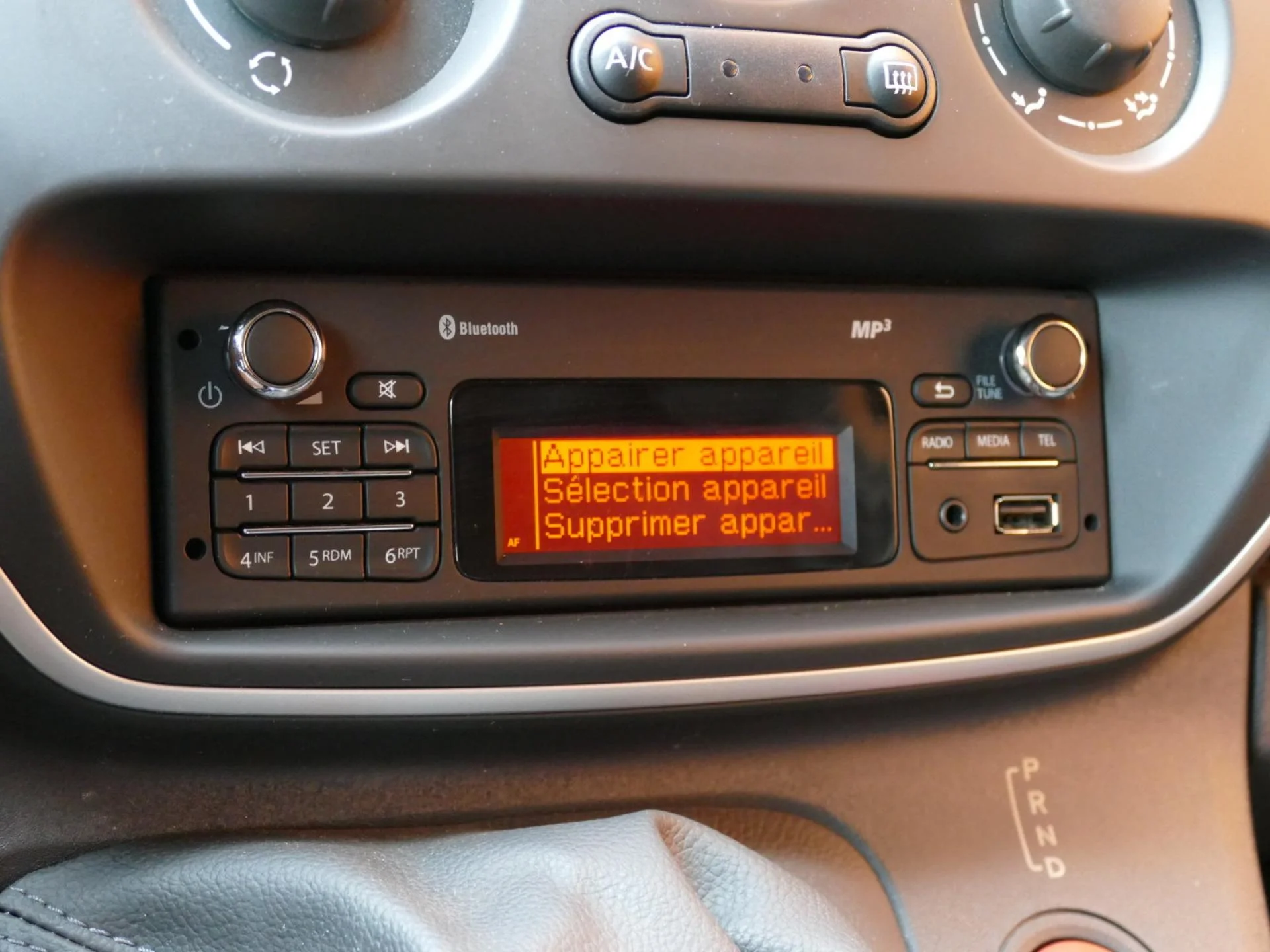 RENAULT KANGOO - Miniature 9 sur 31 - Cliquer pour voir cette photo