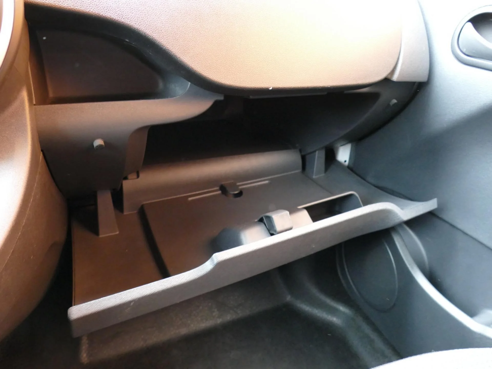 RENAULT KANGOO - Miniature 19 sur 31 - Cliquer pour voir cette photo