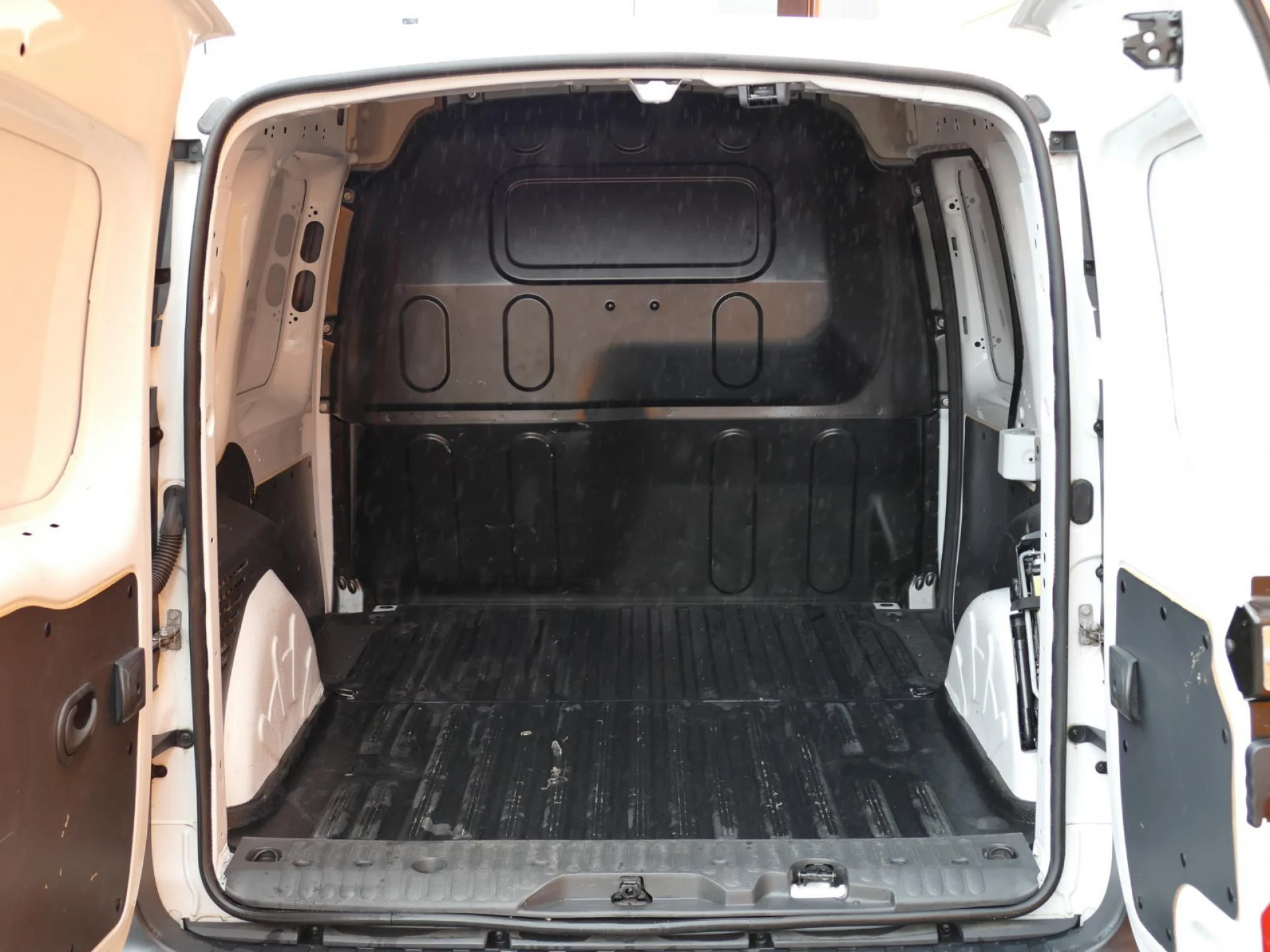 RENAULT KANGOO - Miniature 7 sur 31 - Cliquer pour voir cette photo