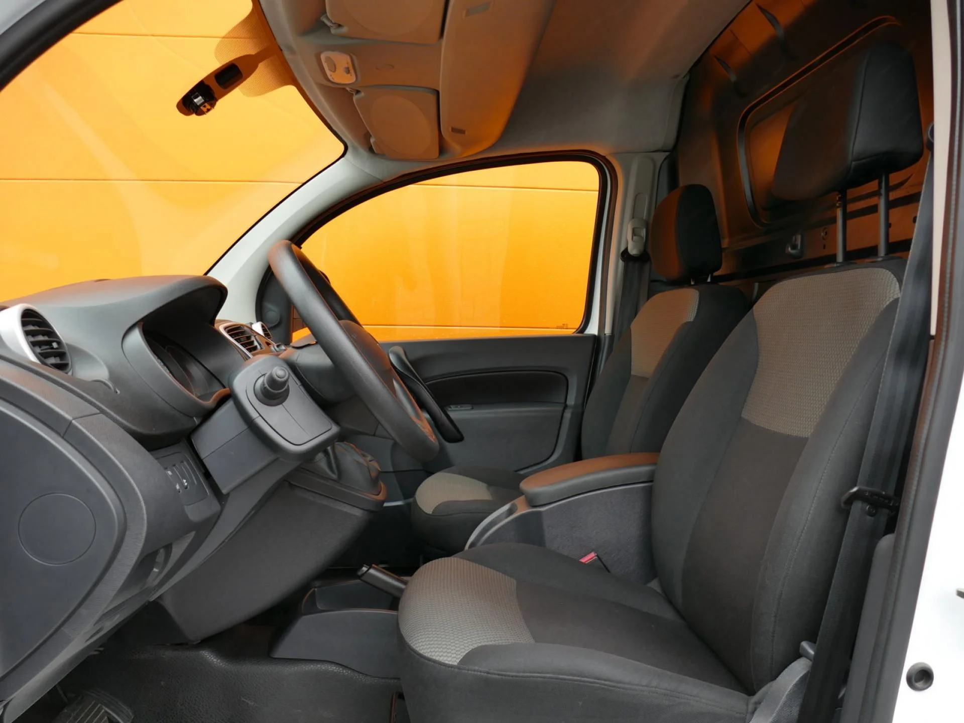 RENAULT KANGOO - Miniature 6 sur 31 - Cliquer pour voir cette photo
