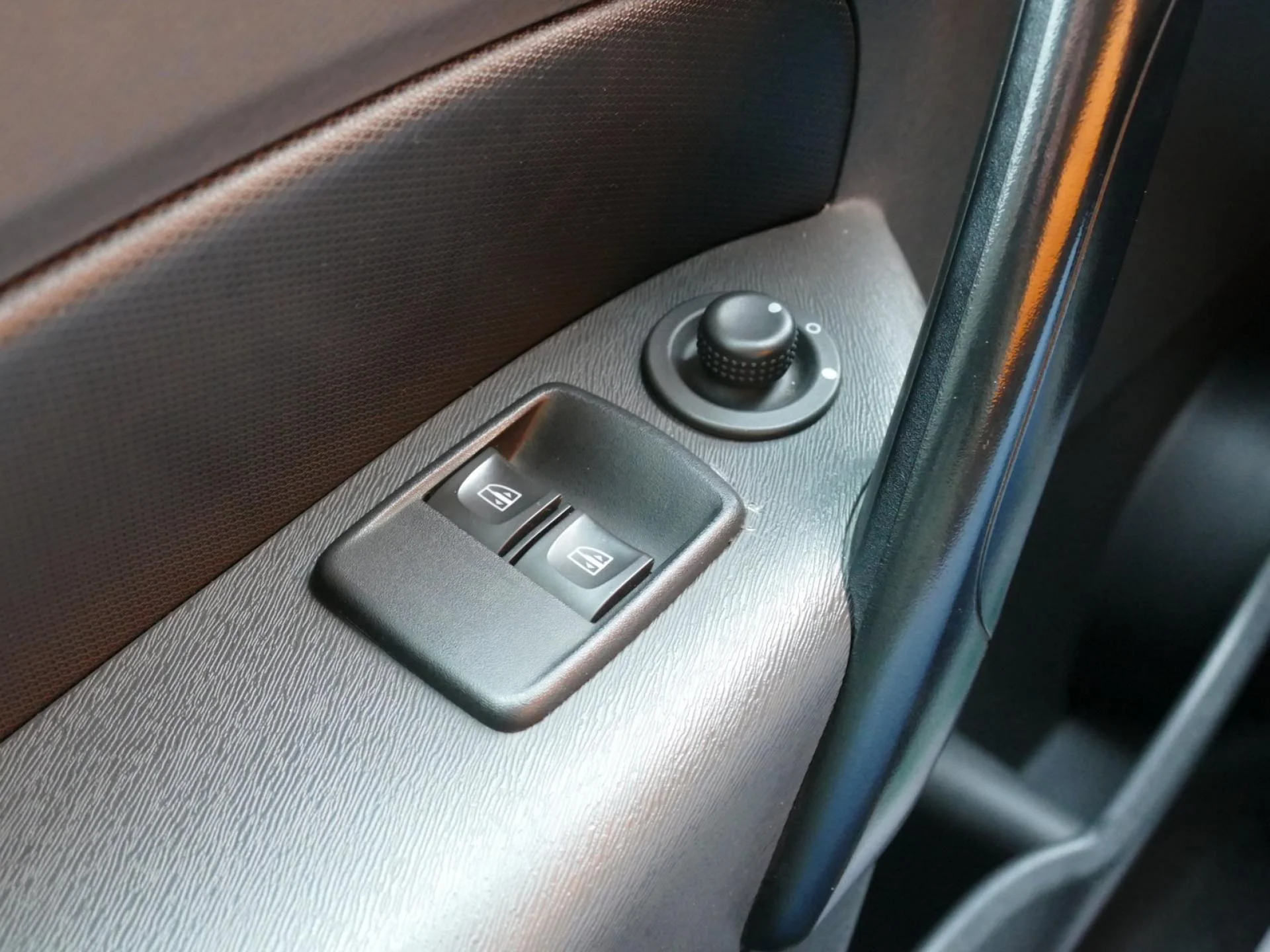 RENAULT KANGOO - Miniature 19 sur 30 - Cliquer pour voir cette photo