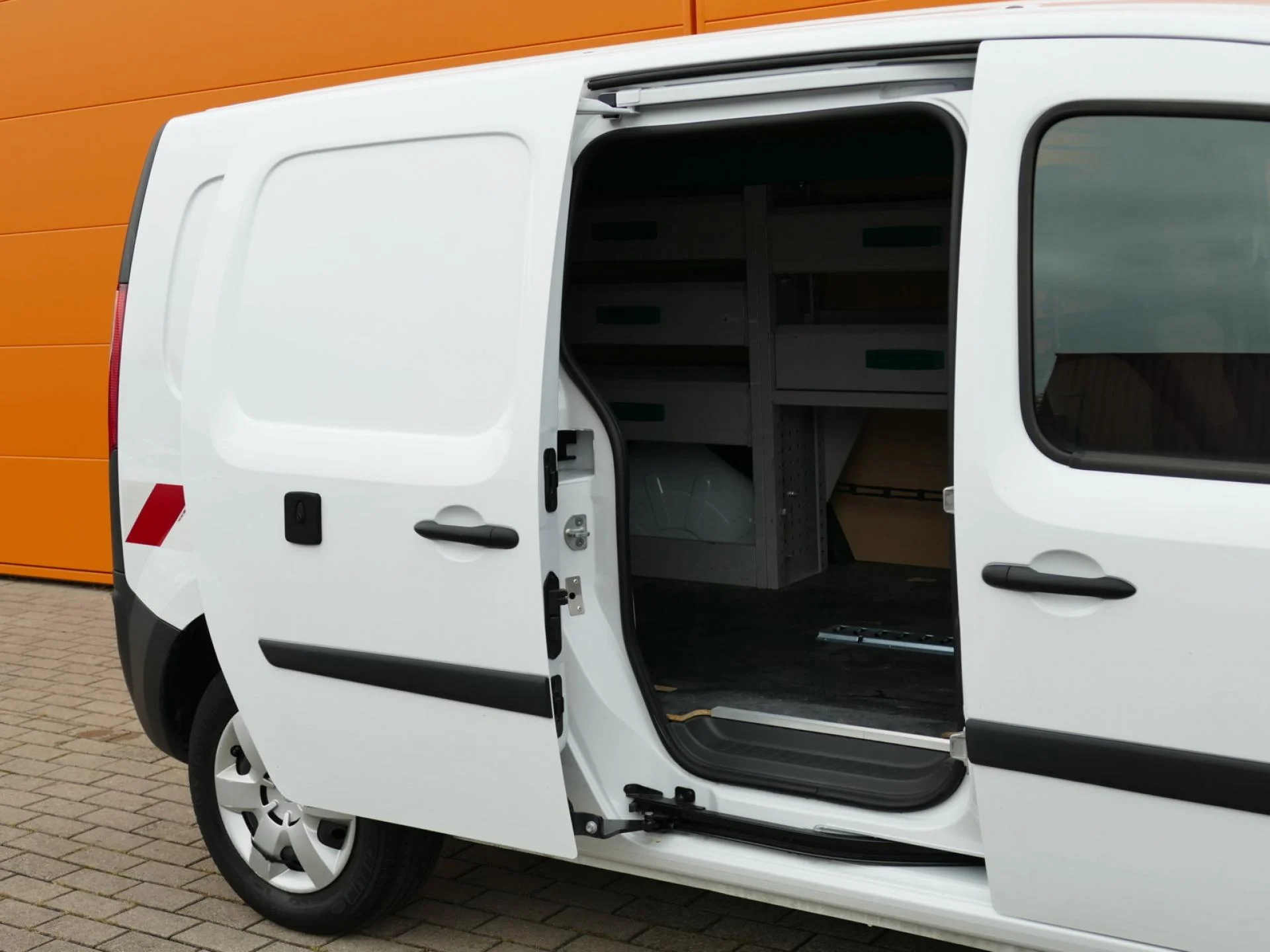 RENAULT KANGOO - Miniature 5 sur 32 - Cliquer pour voir cette photo