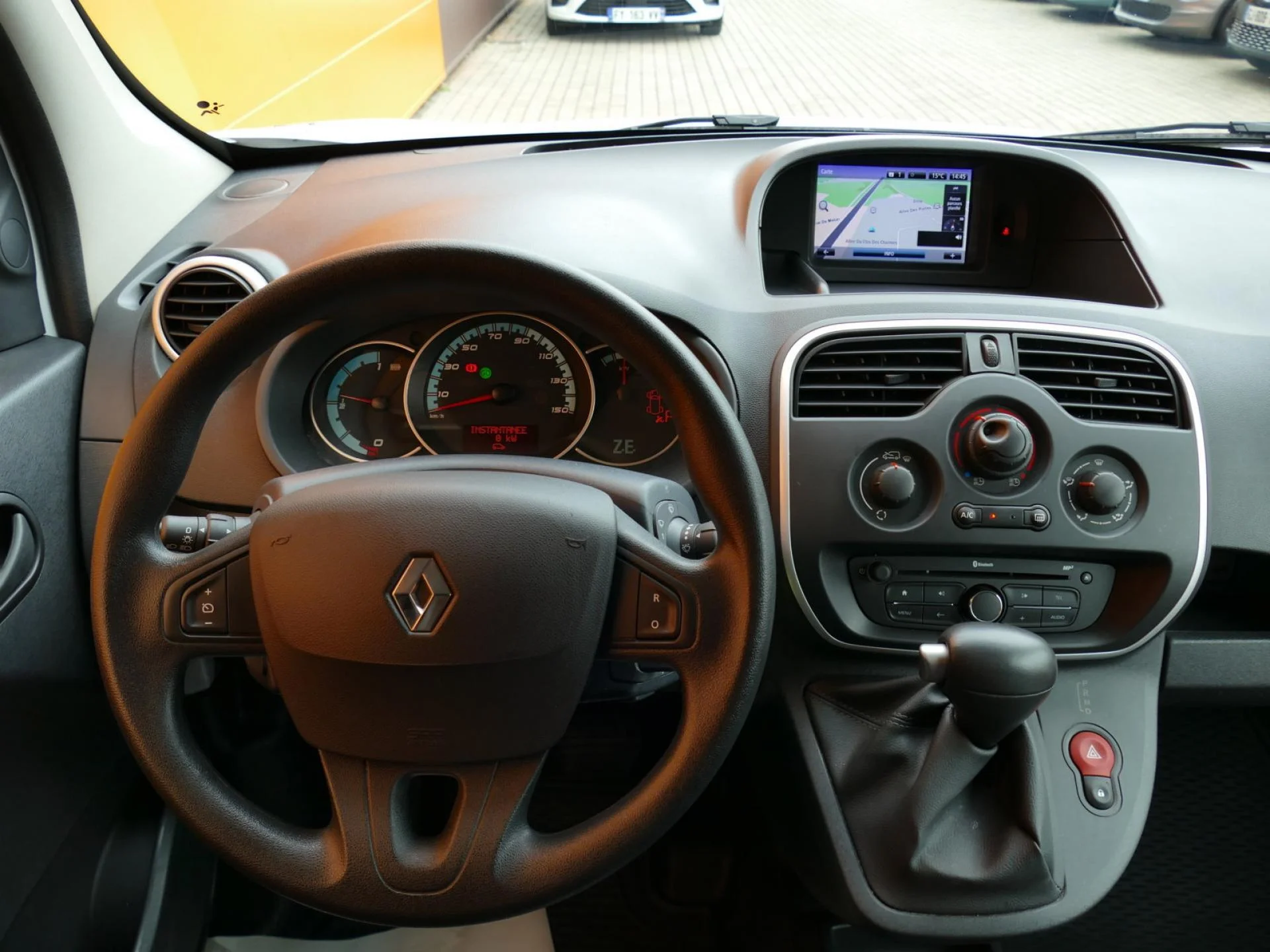RENAULT KANGOO - Miniature 8 sur 32 - Cliquer pour voir cette photo