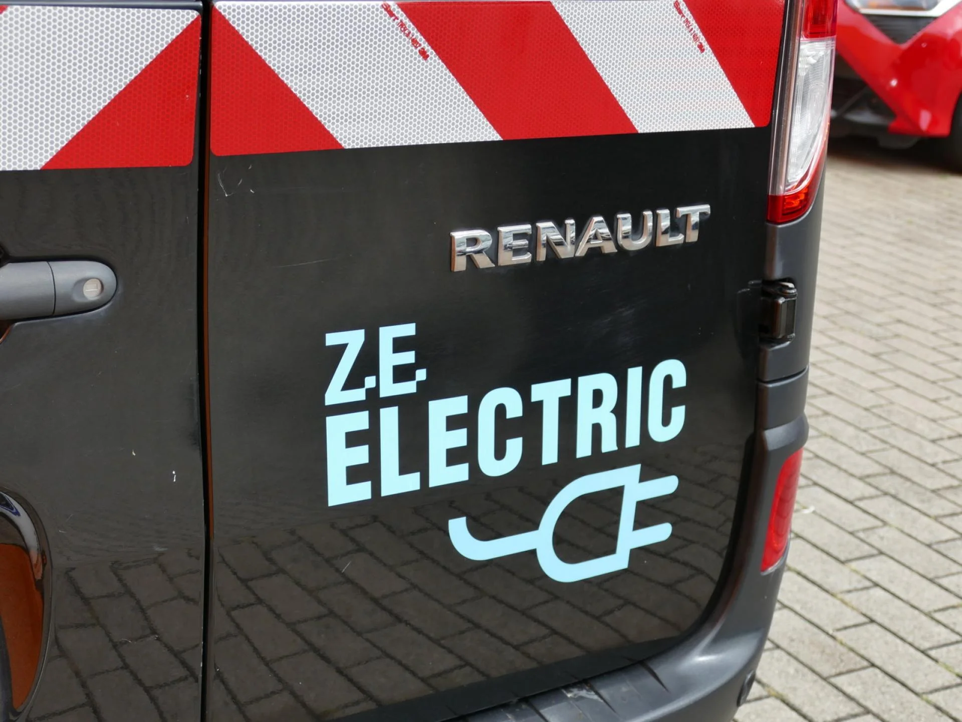 RENAULT KANGOO - Miniature 22 sur 31 - Cliquer pour voir cette photo