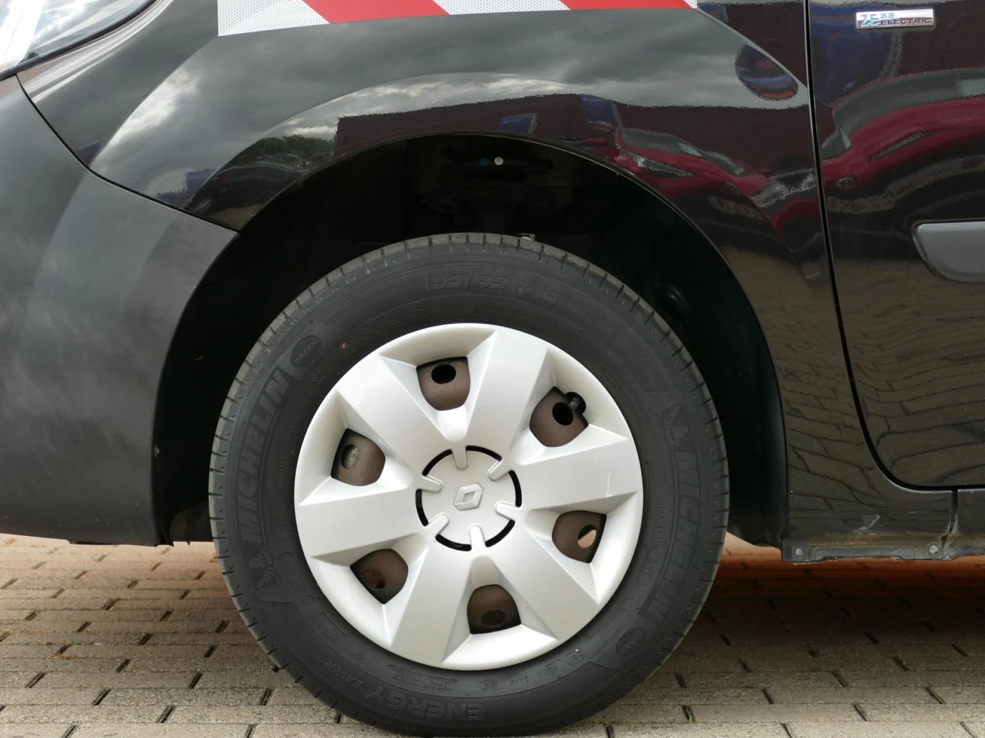 RENAULT KANGOO - Miniature 28 sur 31 - Cliquer pour voir cette photo