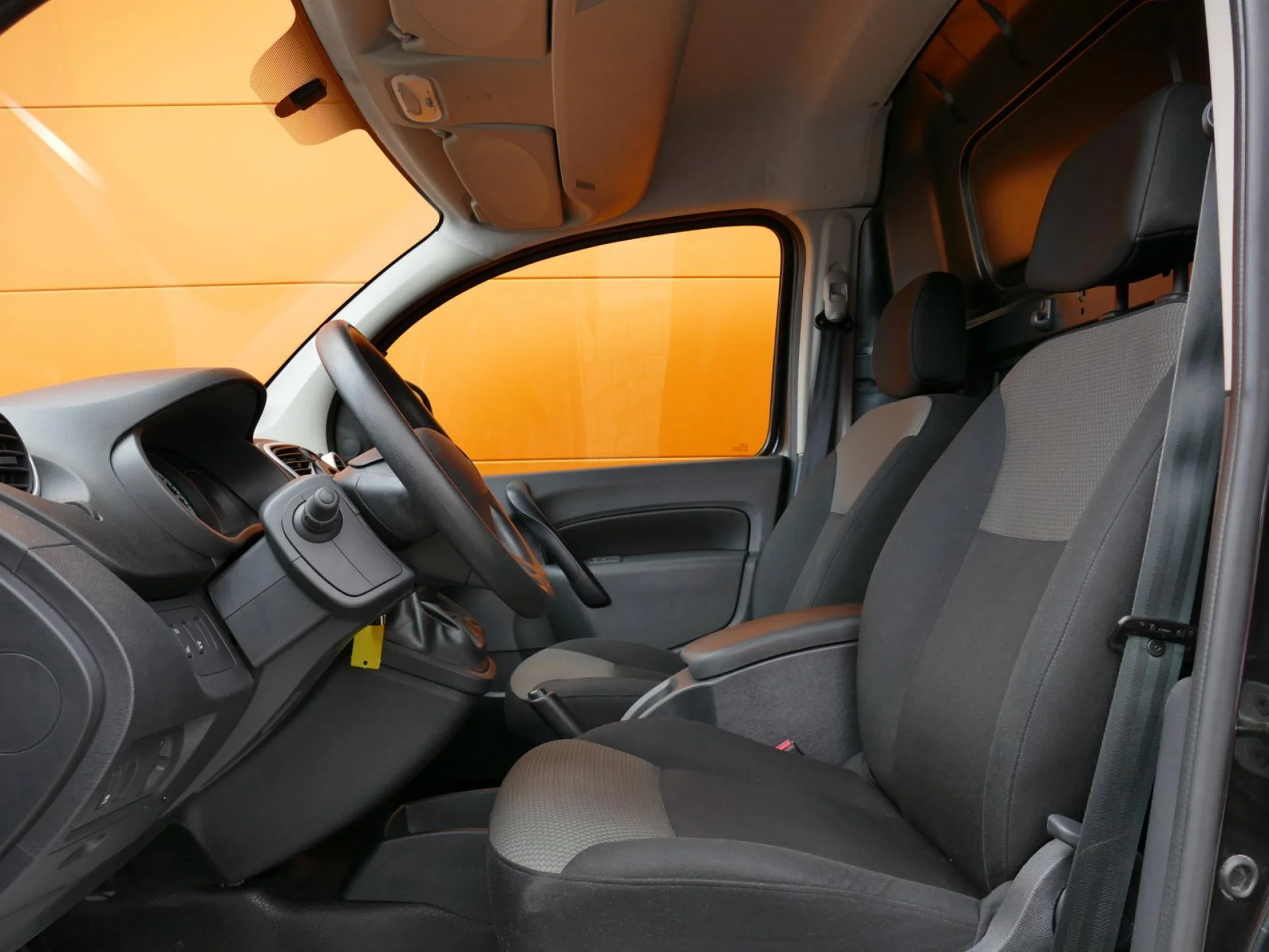 RENAULT KANGOO - Miniature 5 sur 31 - Cliquer pour voir cette photo