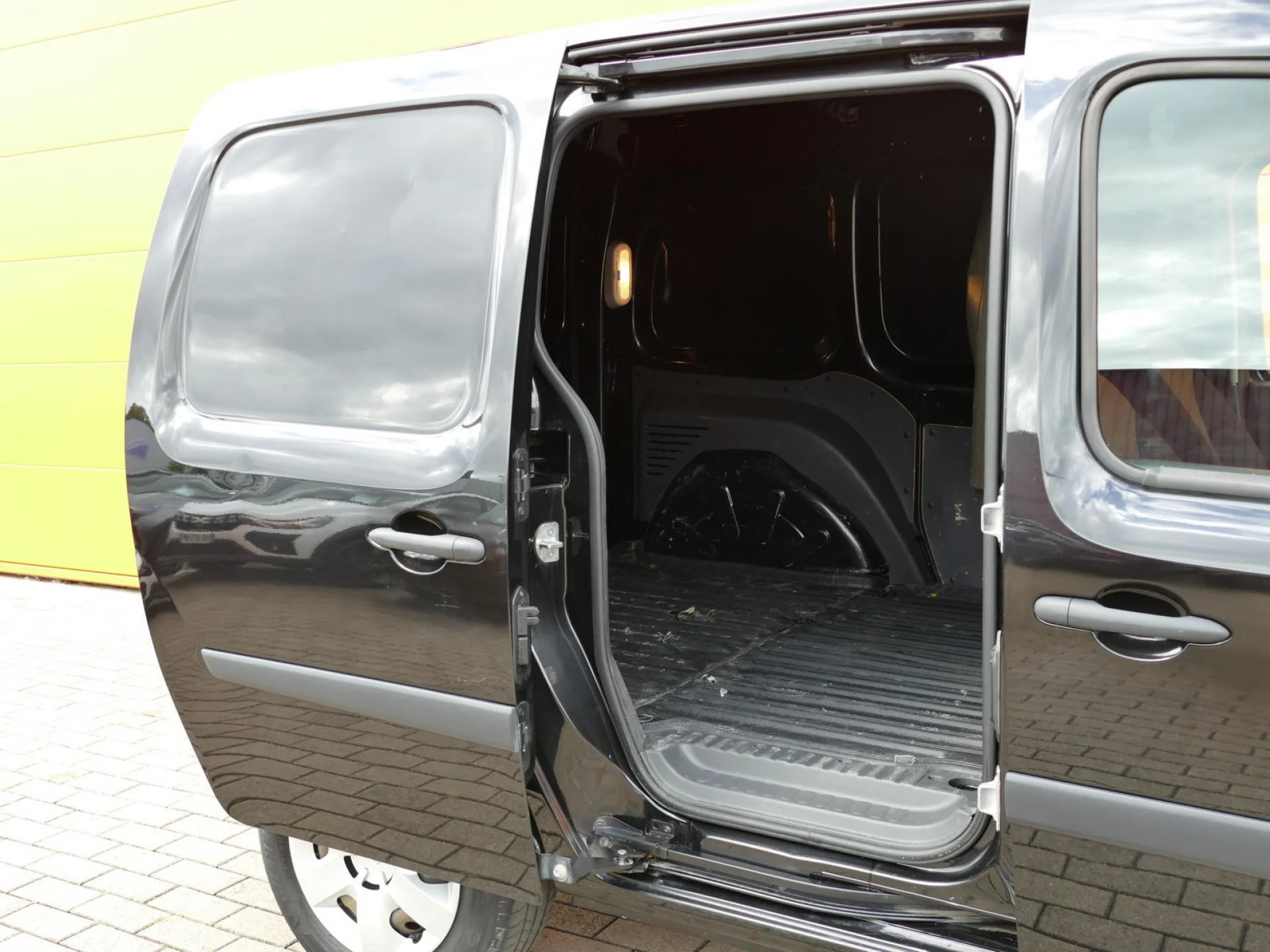 RENAULT KANGOO - Miniature 6 sur 31 - Cliquer pour voir cette photo