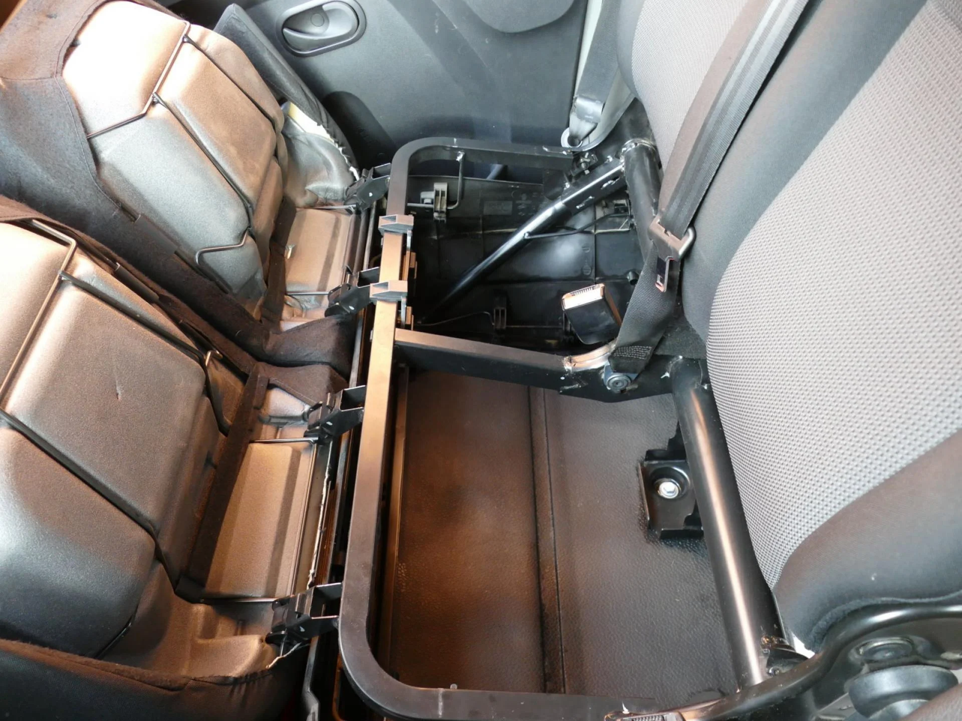RENAULT MASTER - Miniature 16 sur 31 - Cliquer pour voir cette photo