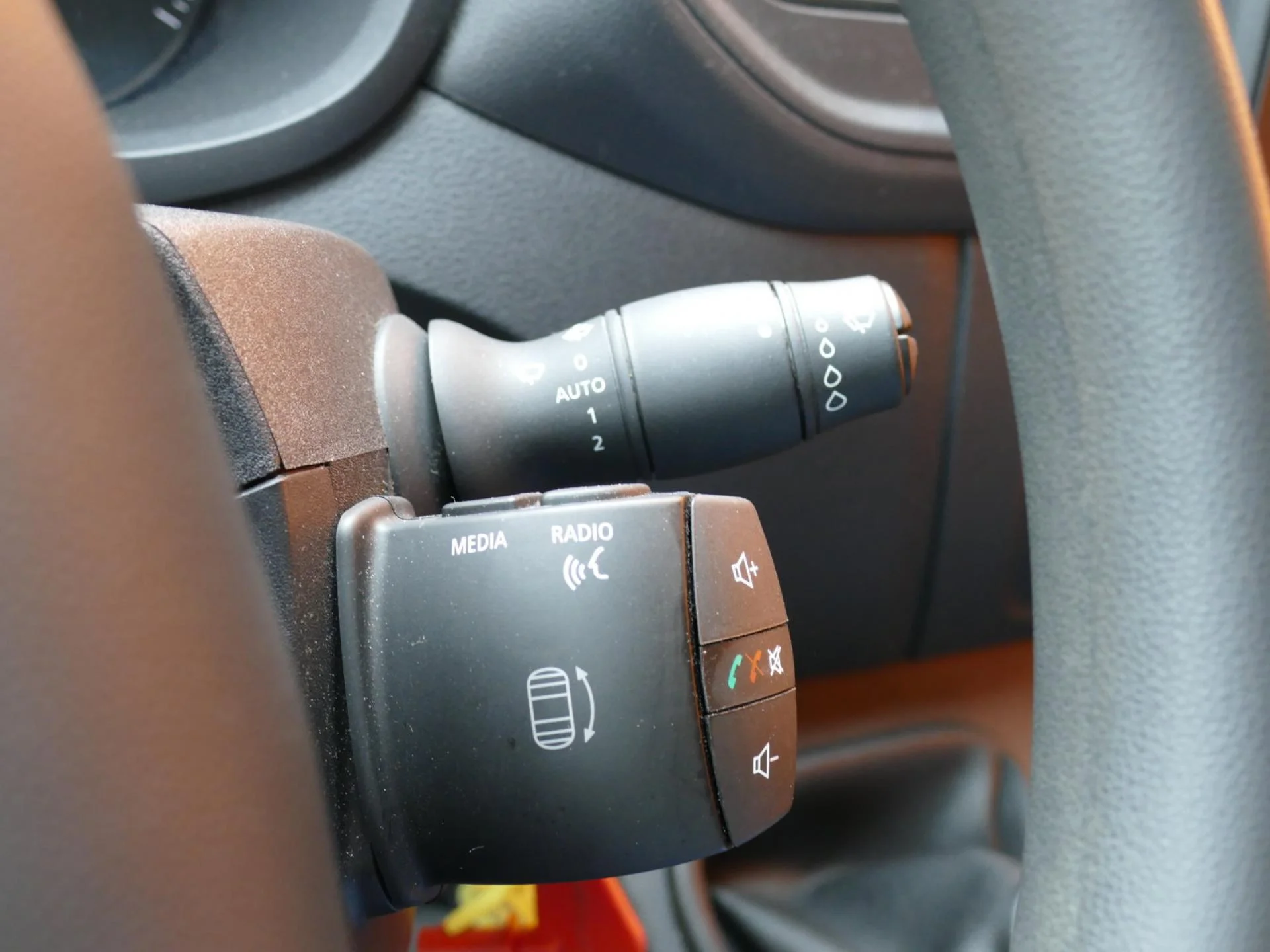 RENAULT MASTER - Miniature 23 sur 31 - Cliquer pour voir cette photo
