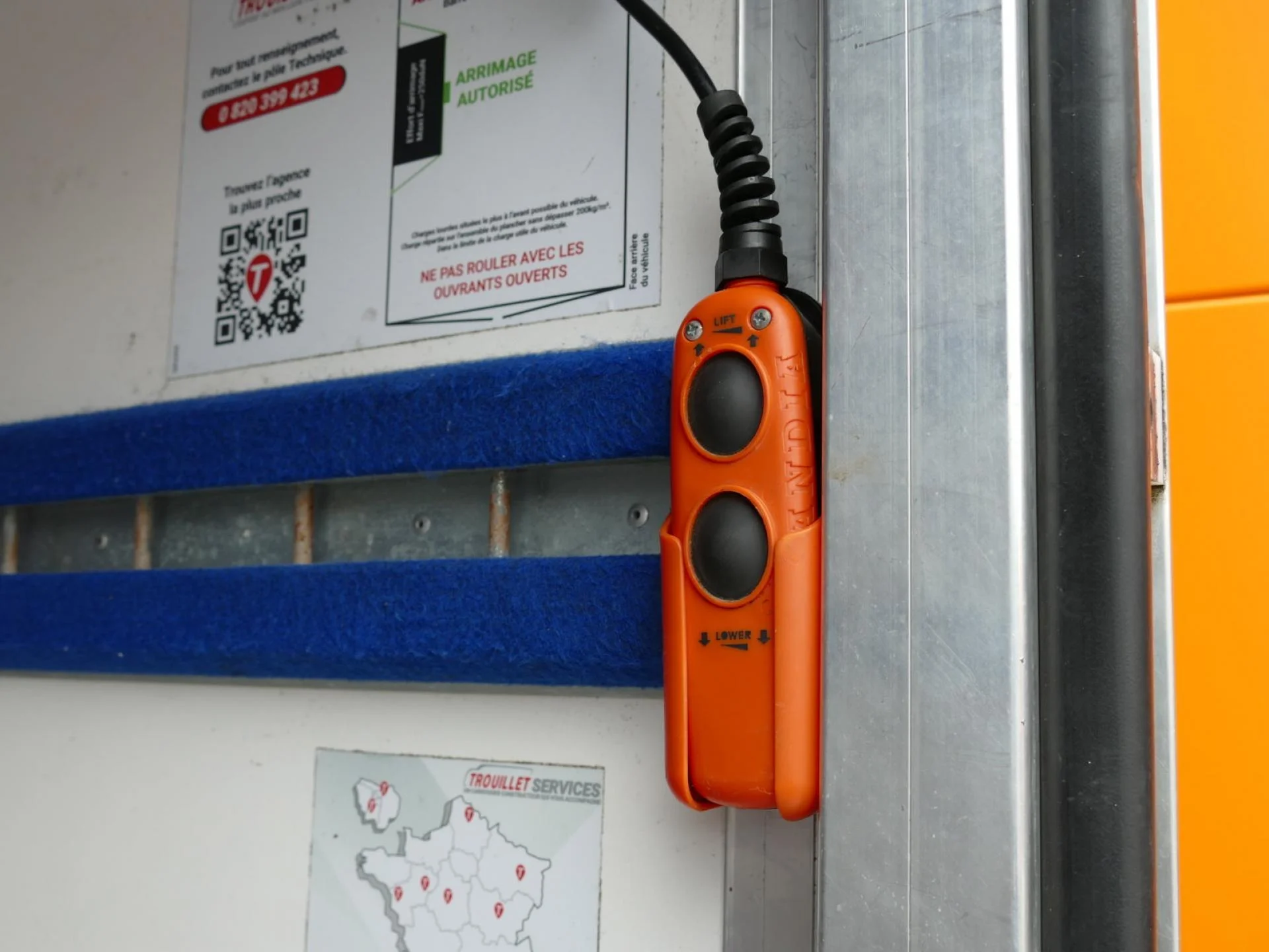 RENAULT MASTER - Miniature 25 sur 31 - Cliquer pour voir cette photo