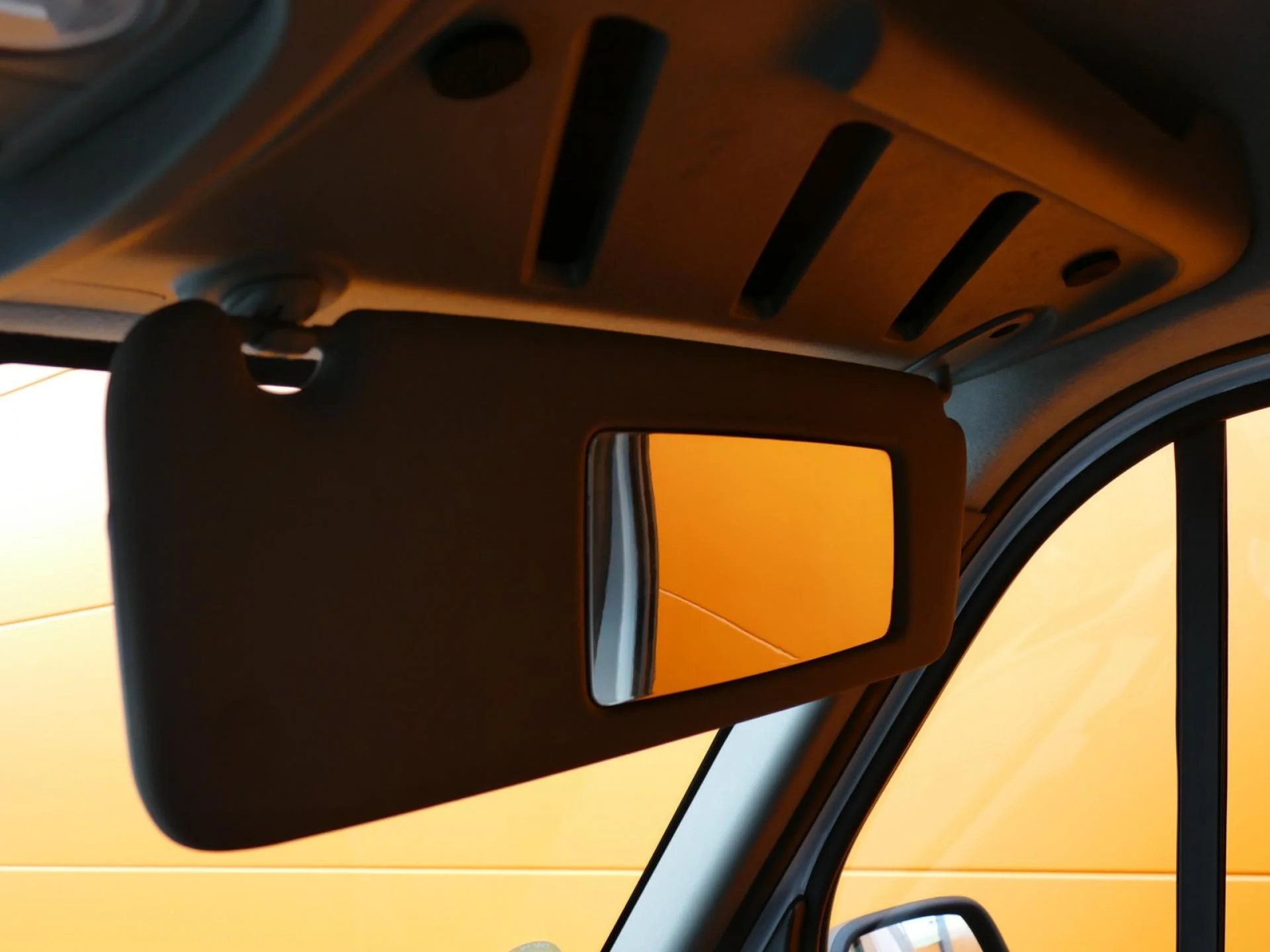 RENAULT MASTER - Miniature 18 sur 32 - Cliquer pour voir cette photo