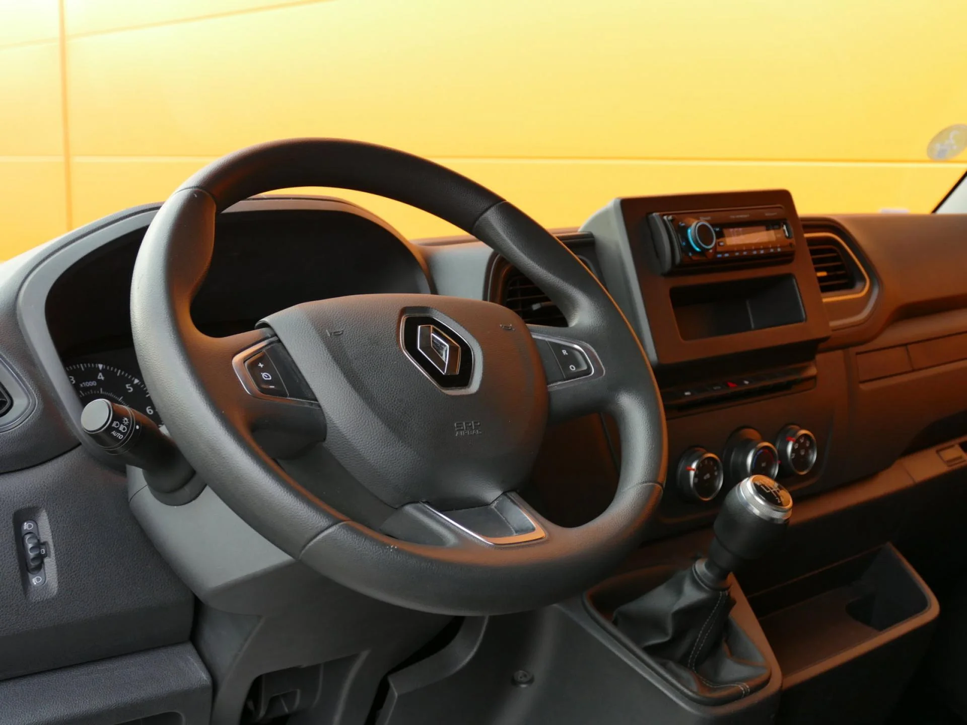 RENAULT MASTER - Miniature 11 sur 32 - Cliquer pour voir cette photo