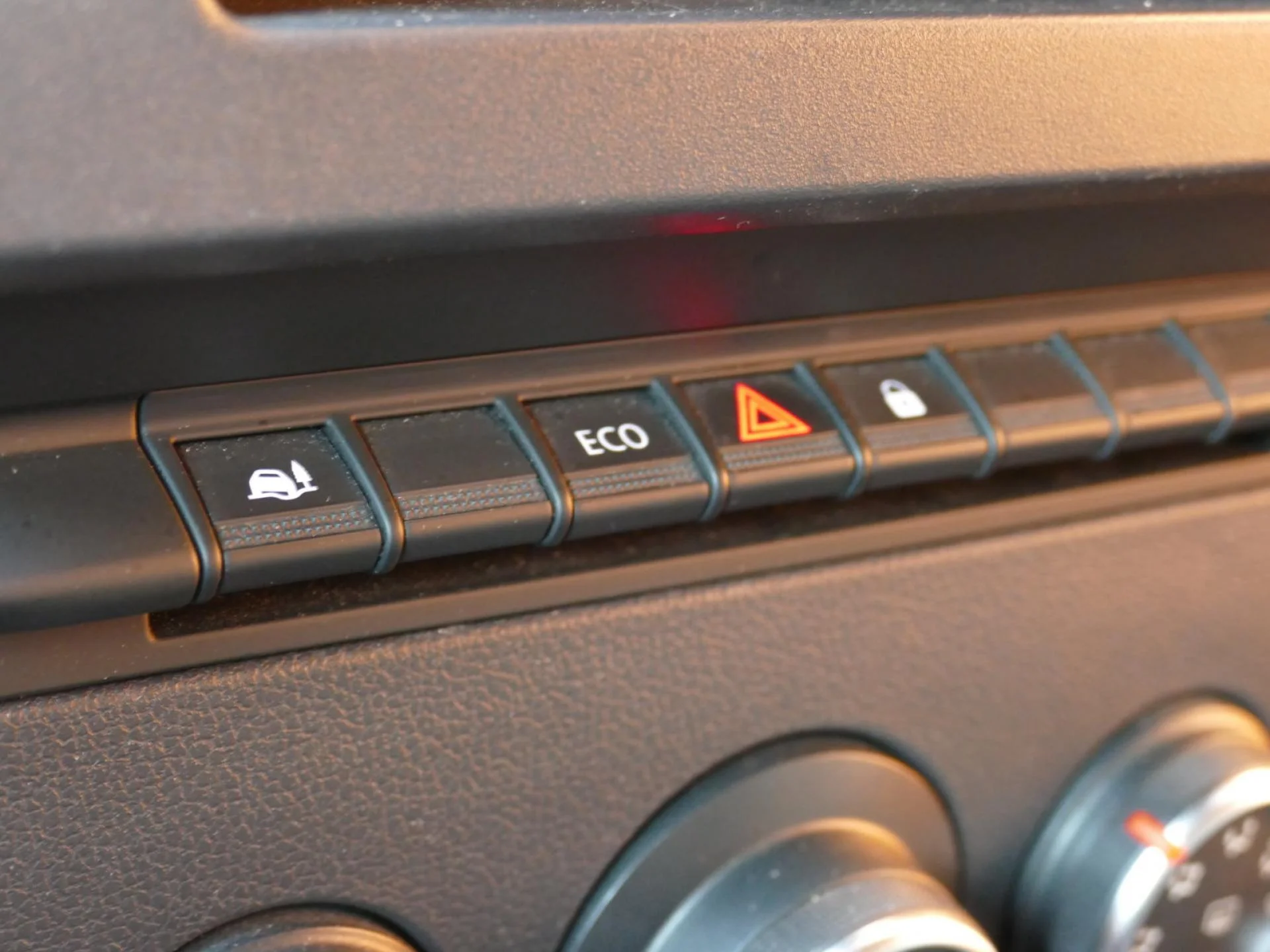 RENAULT MASTER - Miniature 15 sur 32 - Cliquer pour voir cette photo