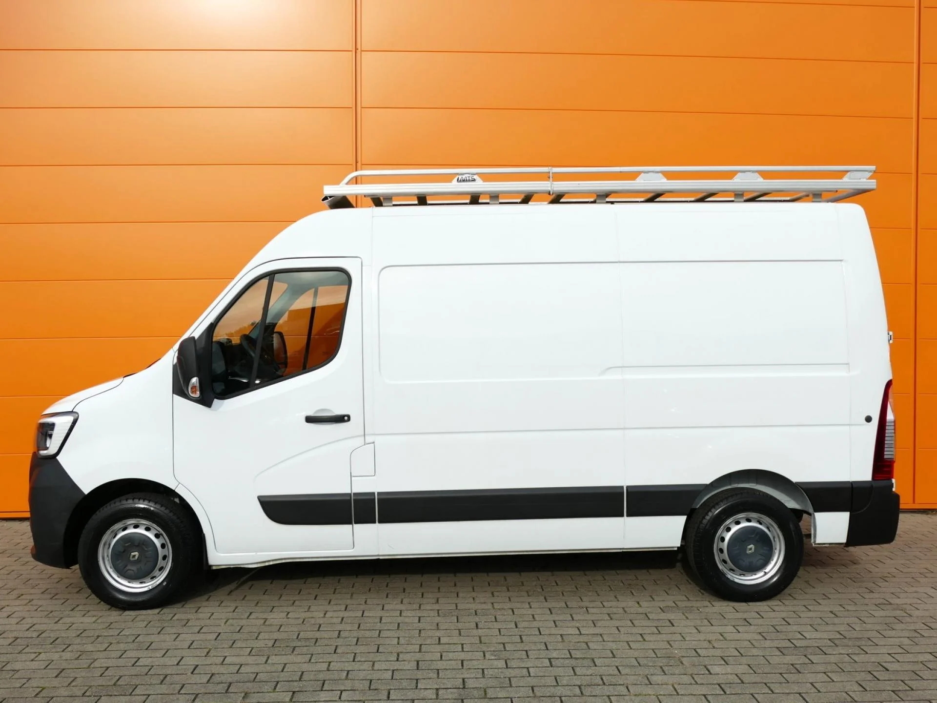 RENAULT MASTER - Miniature 3 sur 33 - Cliquer pour voir cette photo