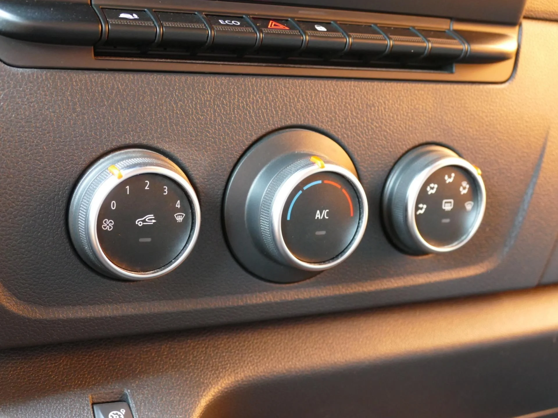 RENAULT MASTER - Miniature 15 sur 33 - Cliquer pour voir cette photo