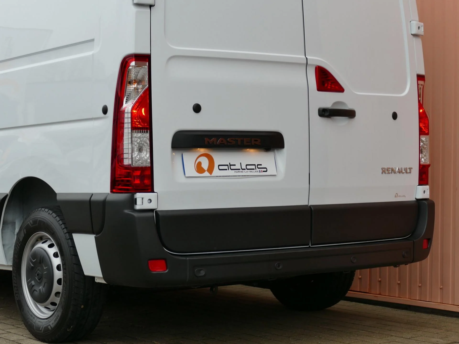 RENAULT MASTER - Miniature 21 sur 25 - Cliquer pour voir cette photo