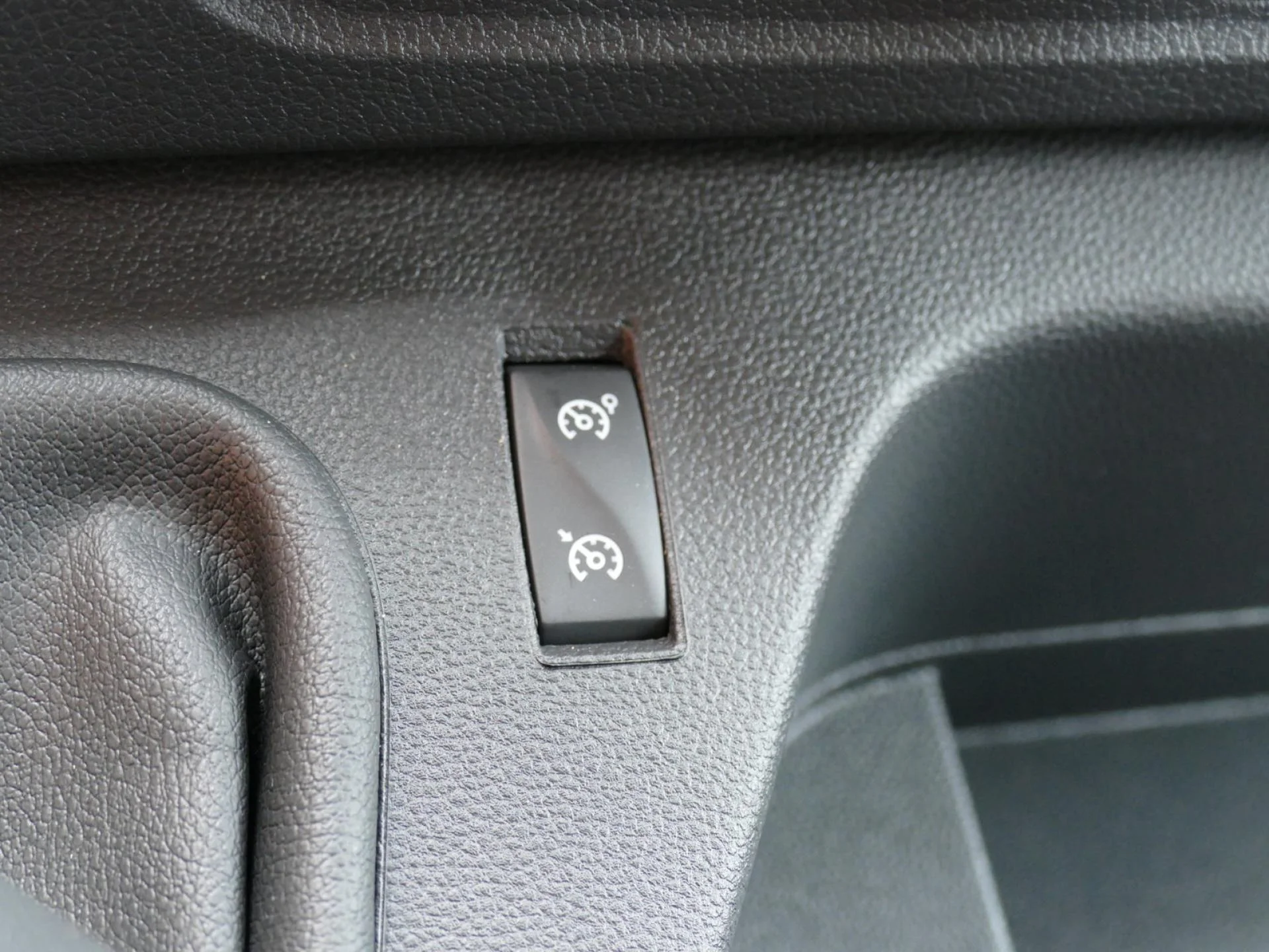 RENAULT MASTER - Miniature 8 sur 12 - Cliquer pour voir cette photo
