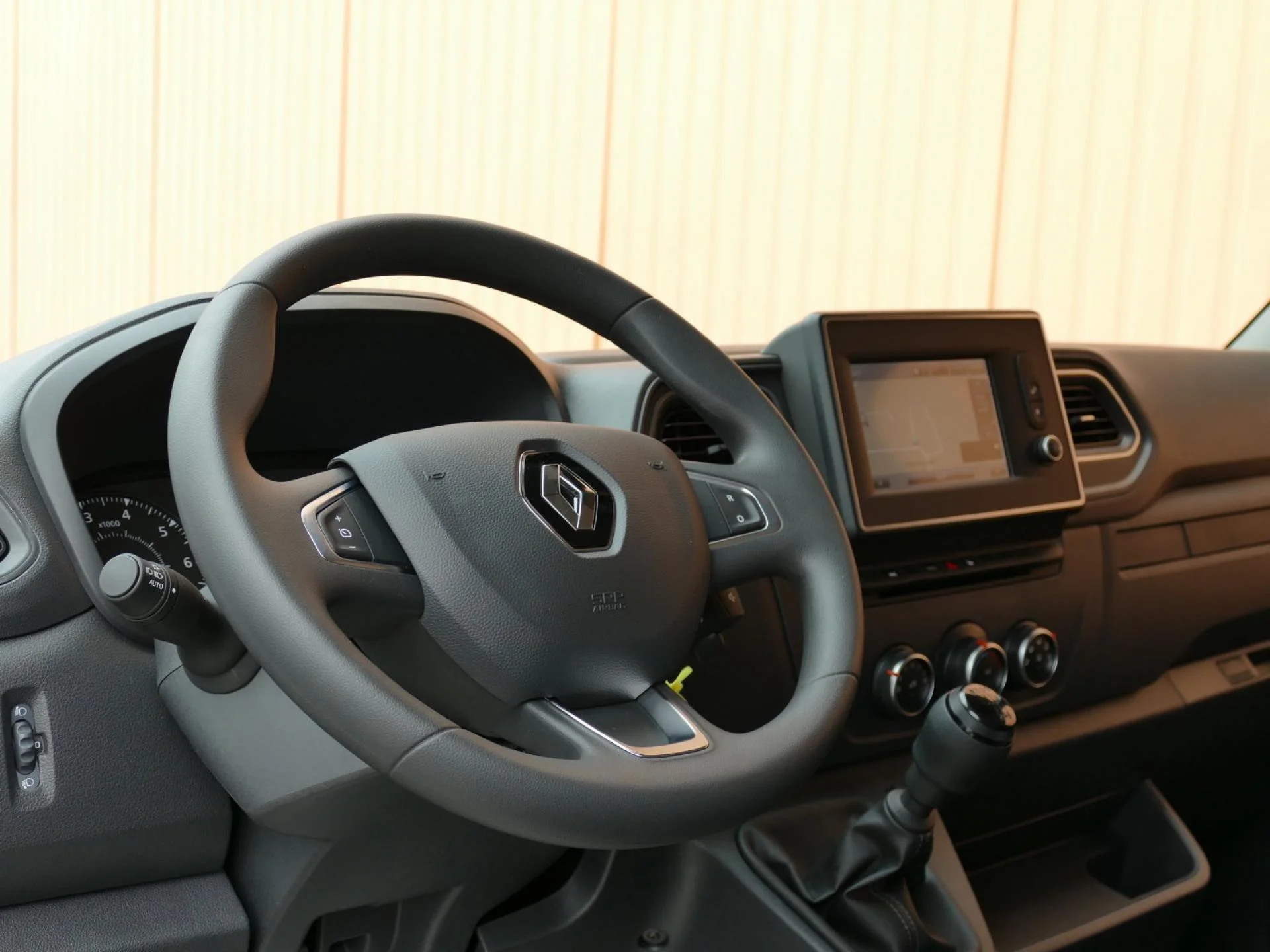 RENAULT MASTER - Miniature 7 sur 12 - Cliquer pour voir cette photo