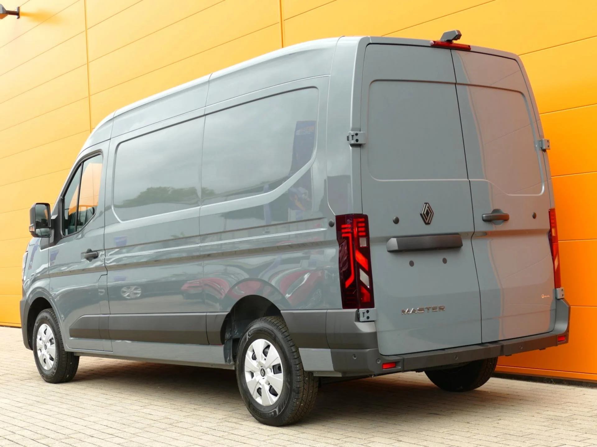 RENAULT MASTER - Miniature 4 sur 32 - Cliquer pour voir cette photo