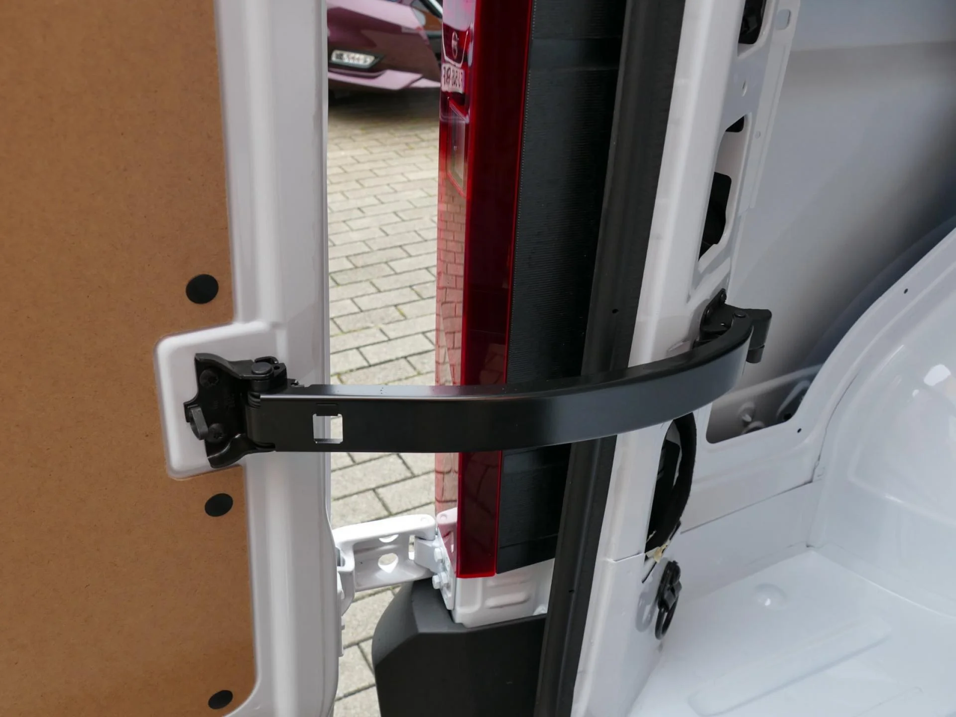 RENAULT MASTER - Miniature 26 sur 32 - Cliquer pour voir cette photo