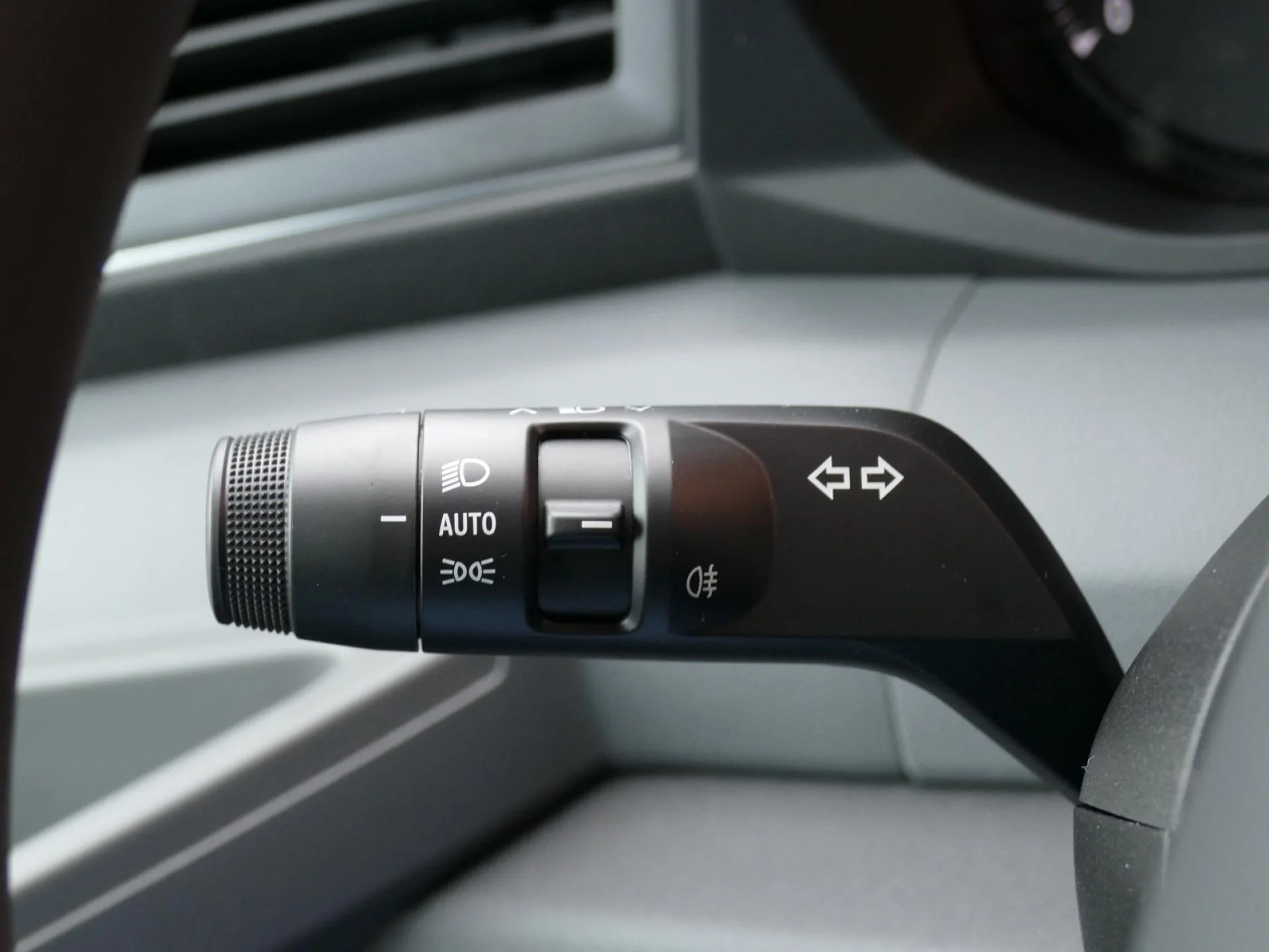 RENAULT MASTER - Miniature 18 sur 27 - Cliquer pour voir cette photo