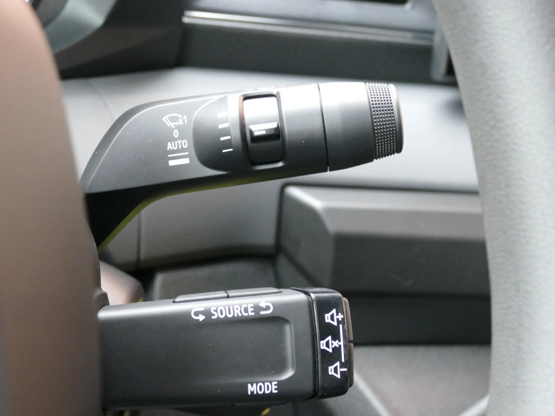 RENAULT MASTER - Miniature 19 sur 27 - Cliquer pour voir cette photo