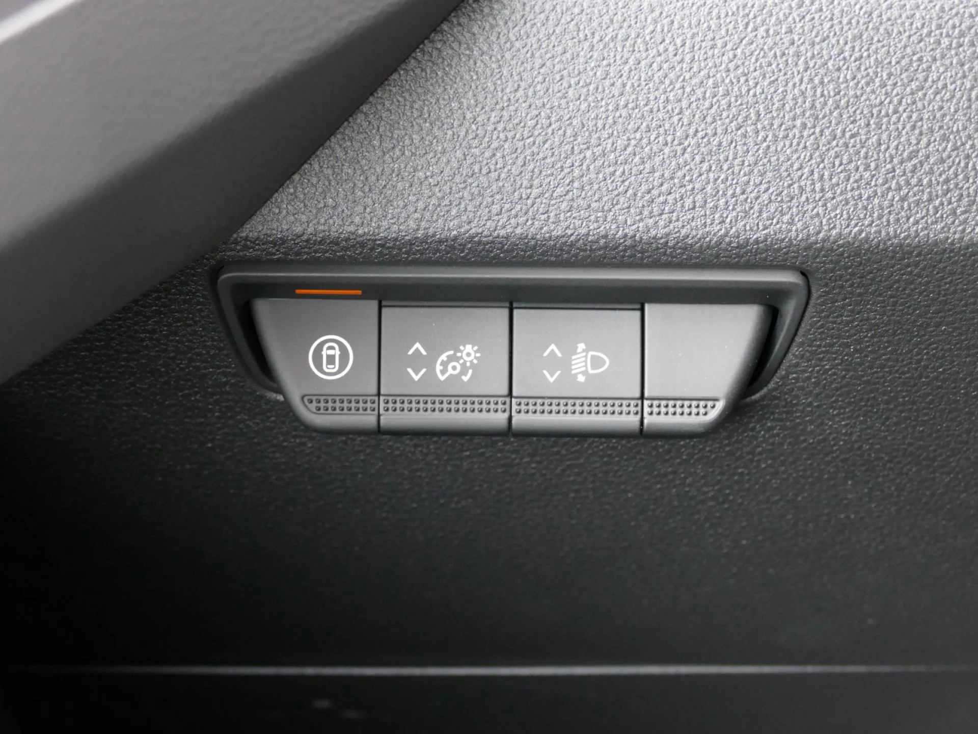 RENAULT MASTER - Miniature 19 sur 33 - Cliquer pour voir cette photo