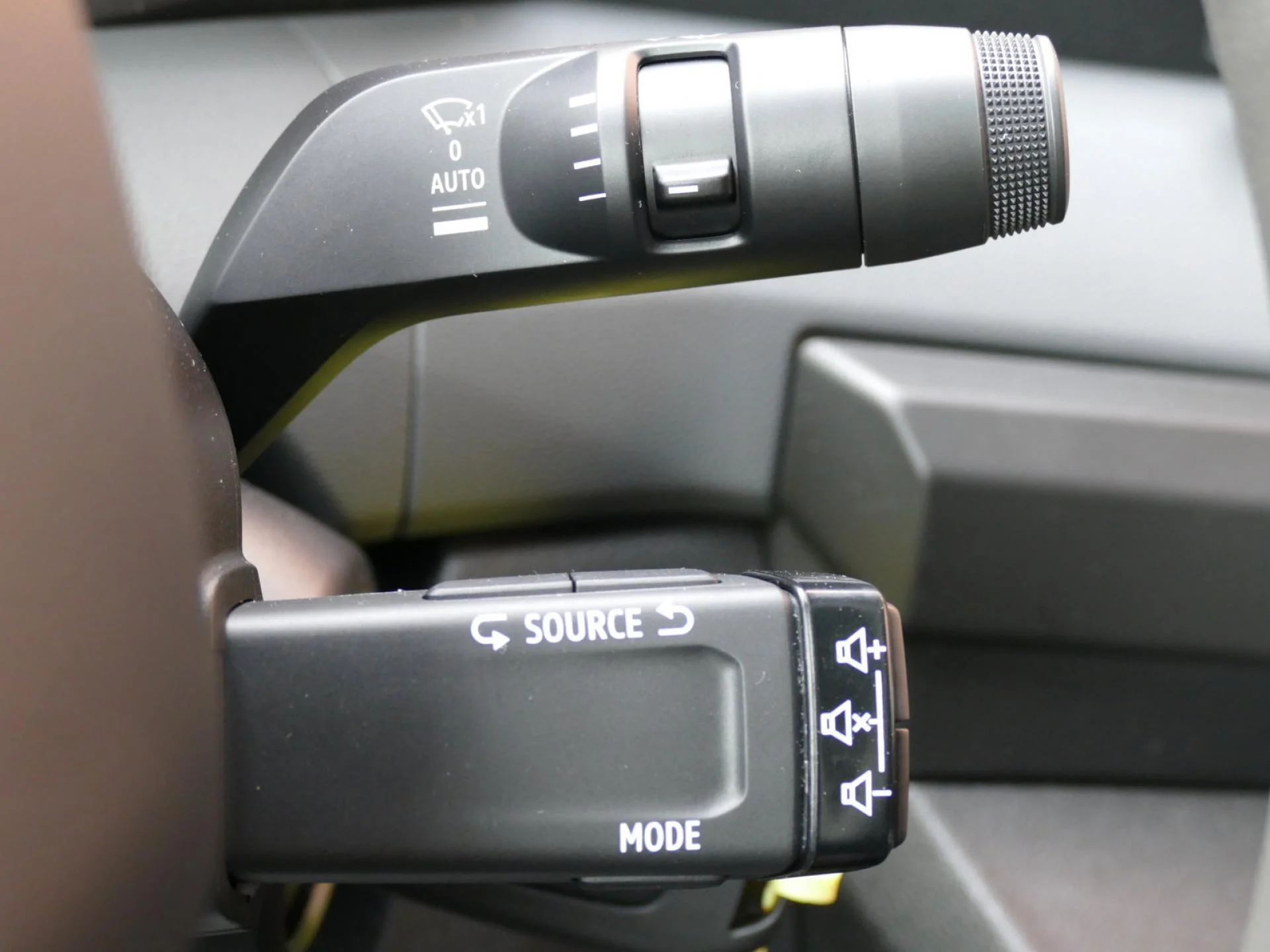 RENAULT MASTER - Miniature 23 sur 33 - Cliquer pour voir cette photo