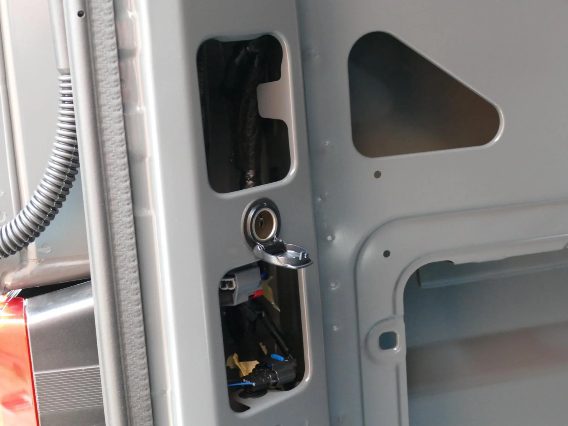 RENAULT MASTER - Miniature 25 sur 33 - Cliquer pour voir cette photo