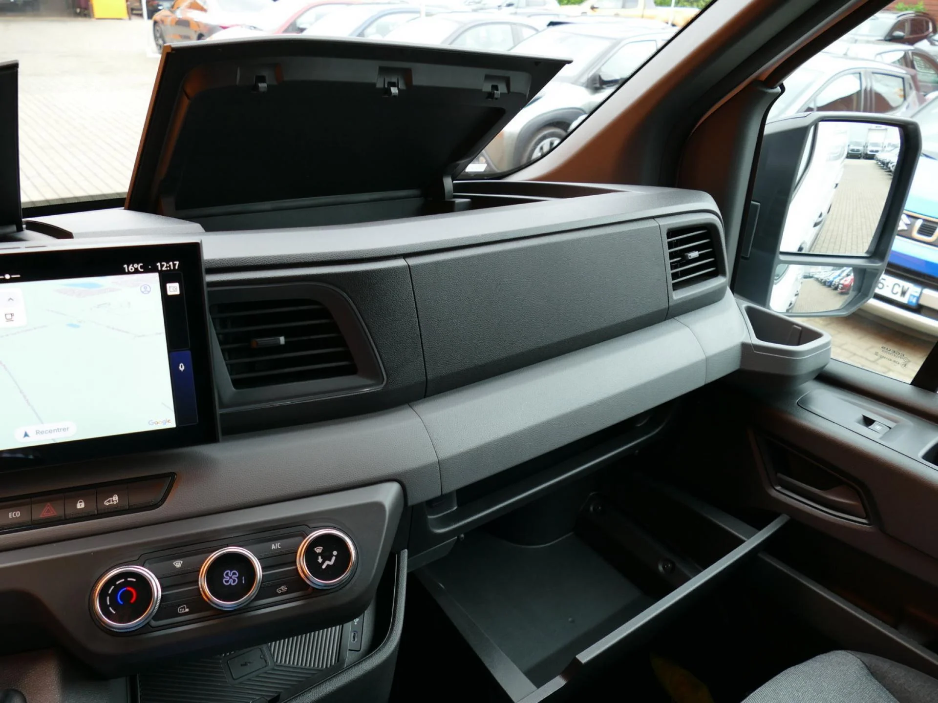 RENAULT MASTER - Miniature 18 sur 28 - Cliquer pour voir cette photo