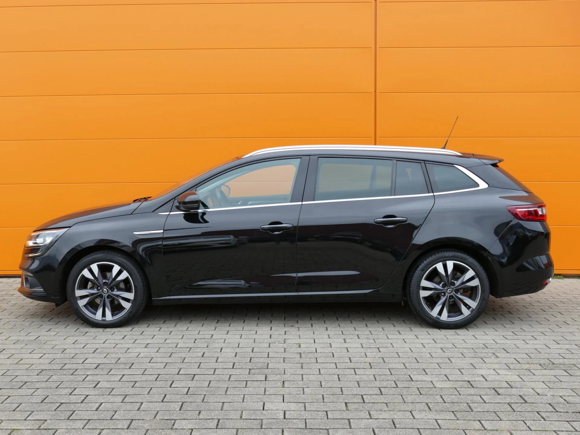 RENAULT MEGANE - Miniature 4 sur 31 - Cliquer pour voir cette photo