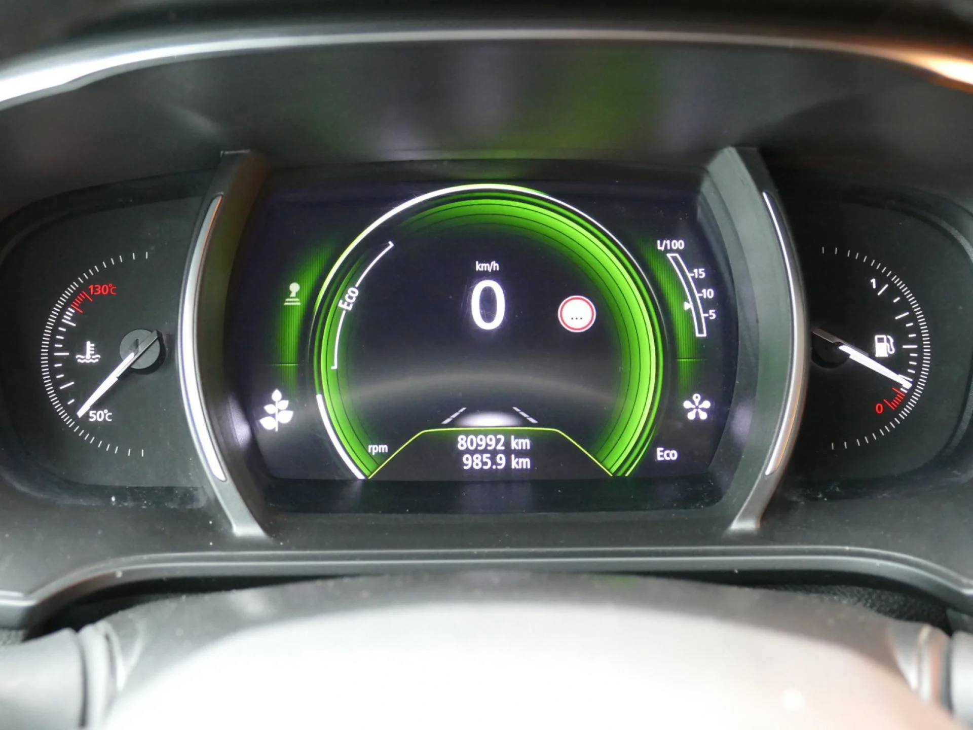 RENAULT MEGANE - Miniature 17 sur 31 - Cliquer pour voir cette photo