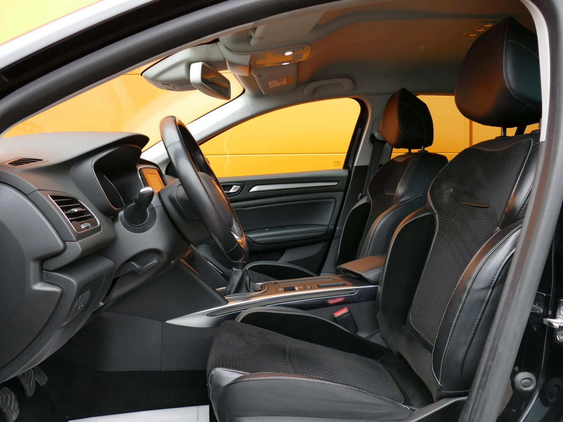 RENAULT MEGANE - Miniature 7 sur 31 - Cliquer pour voir cette photo