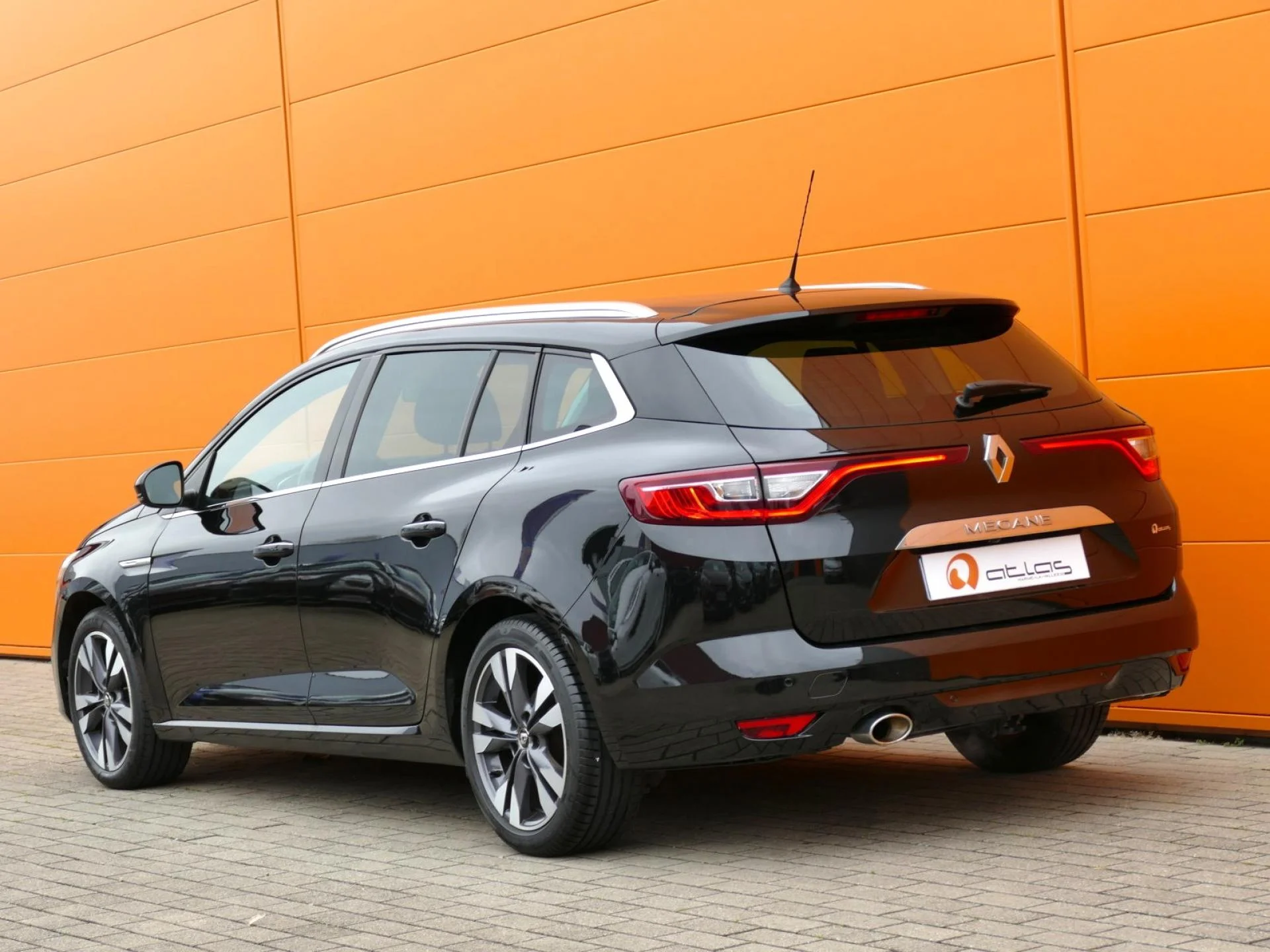 RENAULT MEGANE - Miniature 3 sur 31 - Cliquer pour voir cette photo