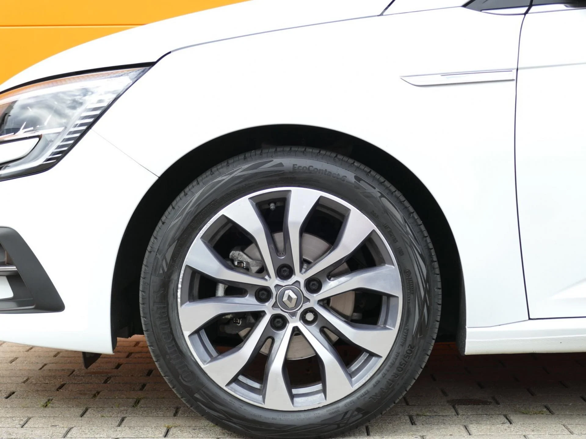 RENAULT MEGANE - Miniature 33 sur 34 - Cliquer pour voir cette photo