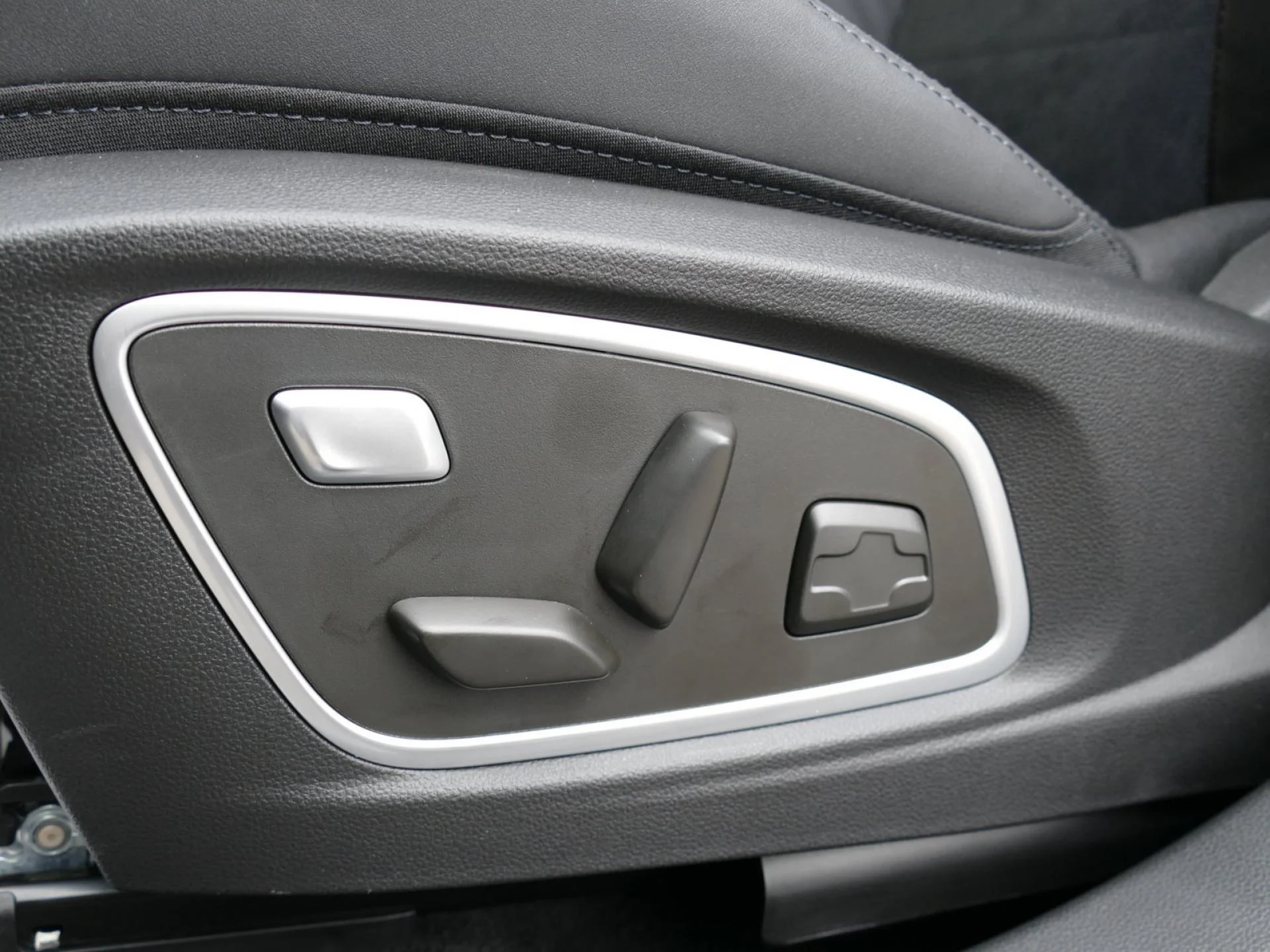 RENAULT RAFALE - Miniature 20 sur 31 - Cliquer pour voir cette photo