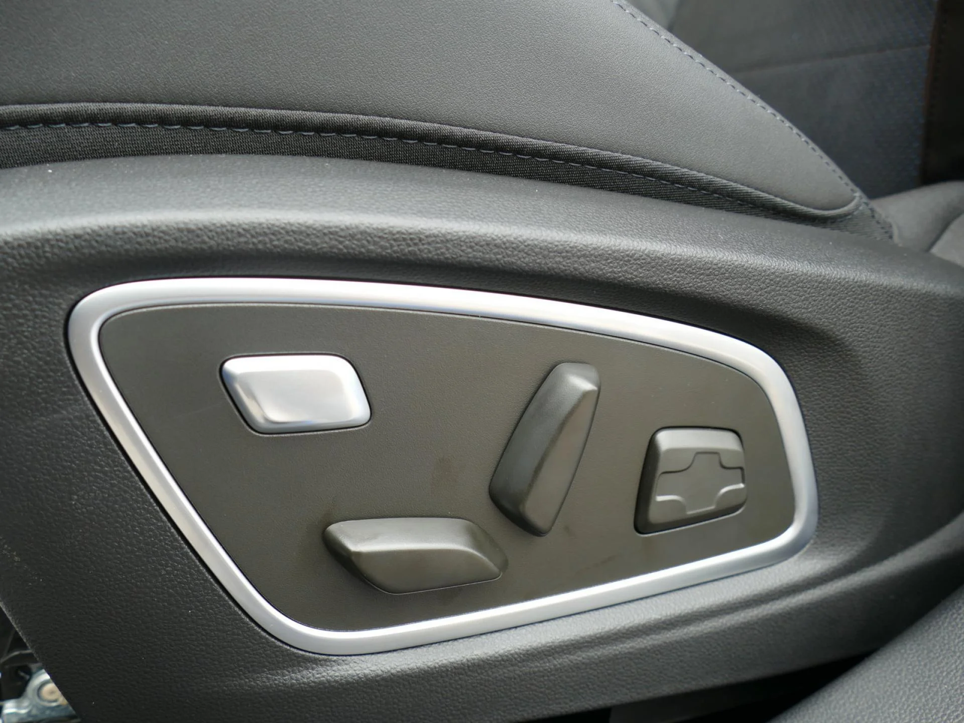 RENAULT RAFALE - Miniature 21 sur 32 - Cliquer pour voir cette photo