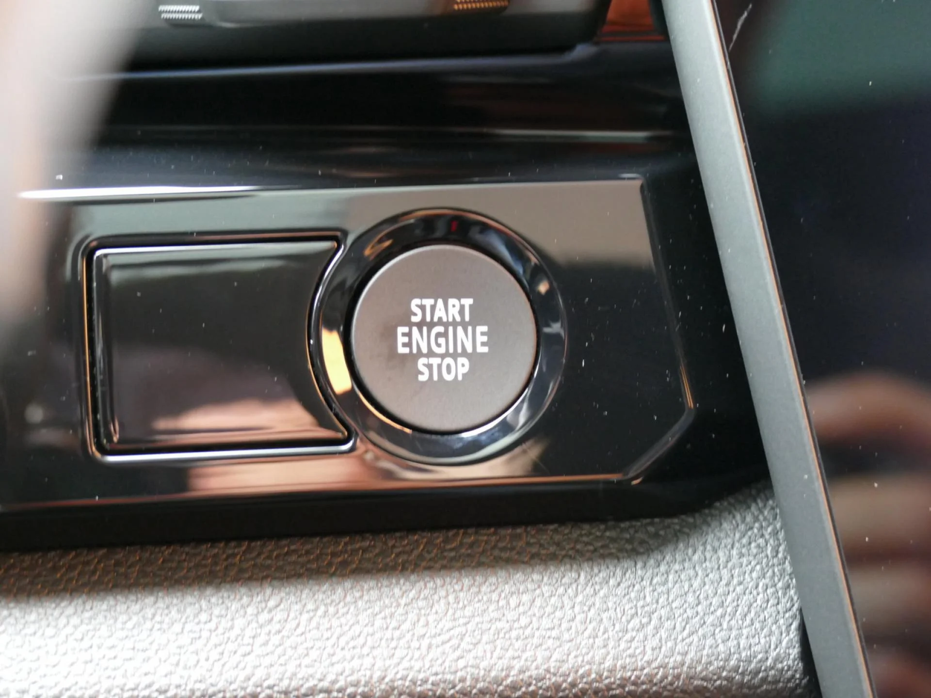 RENAULT RAFALE - Miniature 24 sur 32 - Cliquer pour voir cette photo