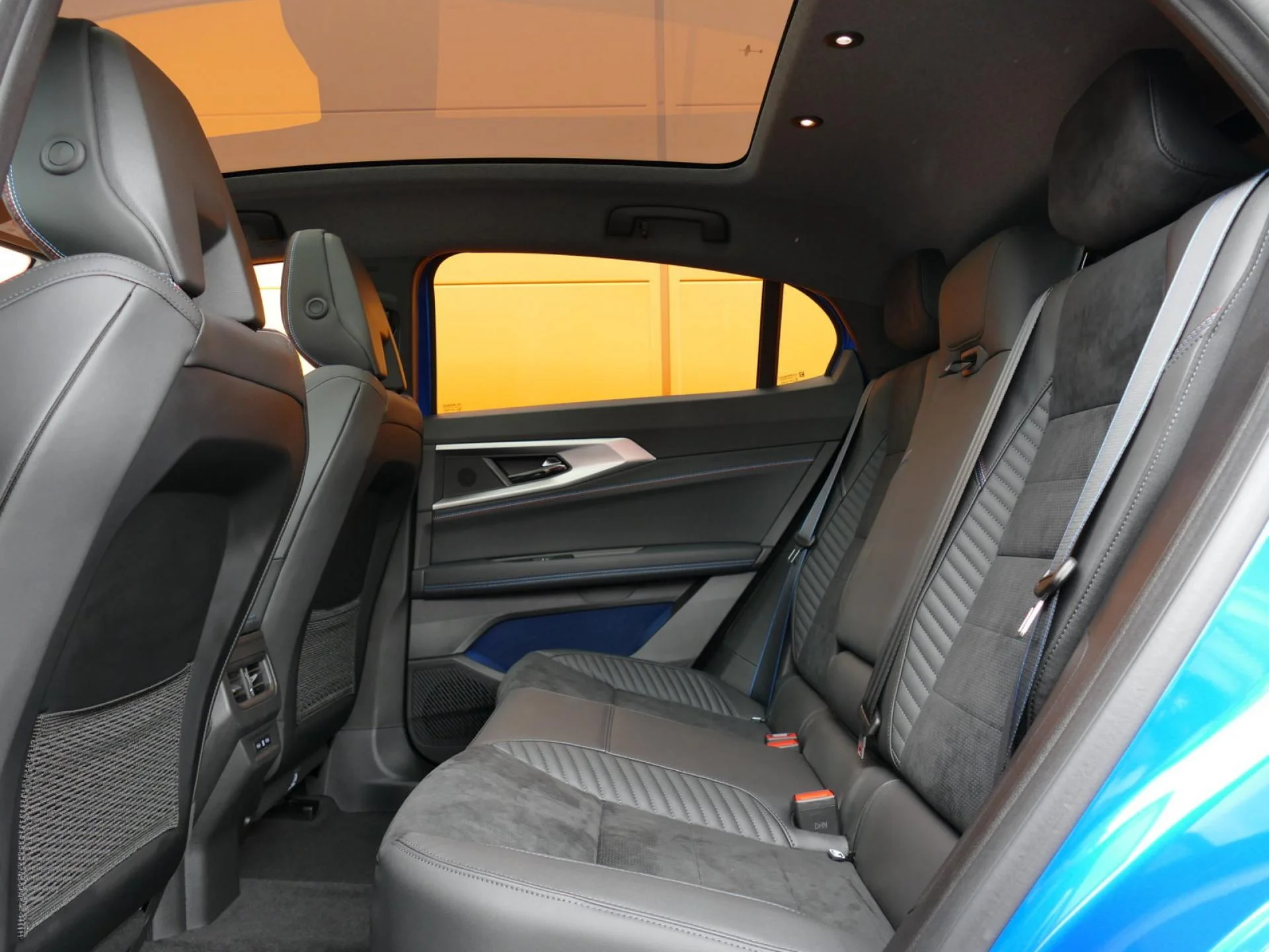 RENAULT RAFALE - Miniature 7 sur 32 - Cliquer pour voir cette photo