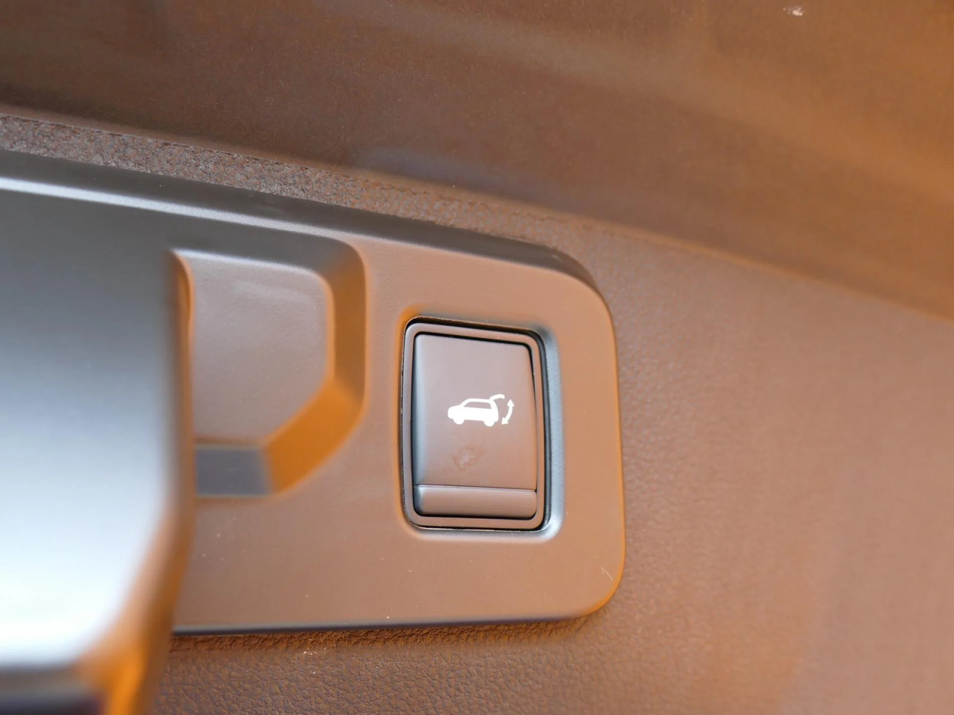 RENAULT RAFALE - Miniature 25 sur 32 - Cliquer pour voir cette photo