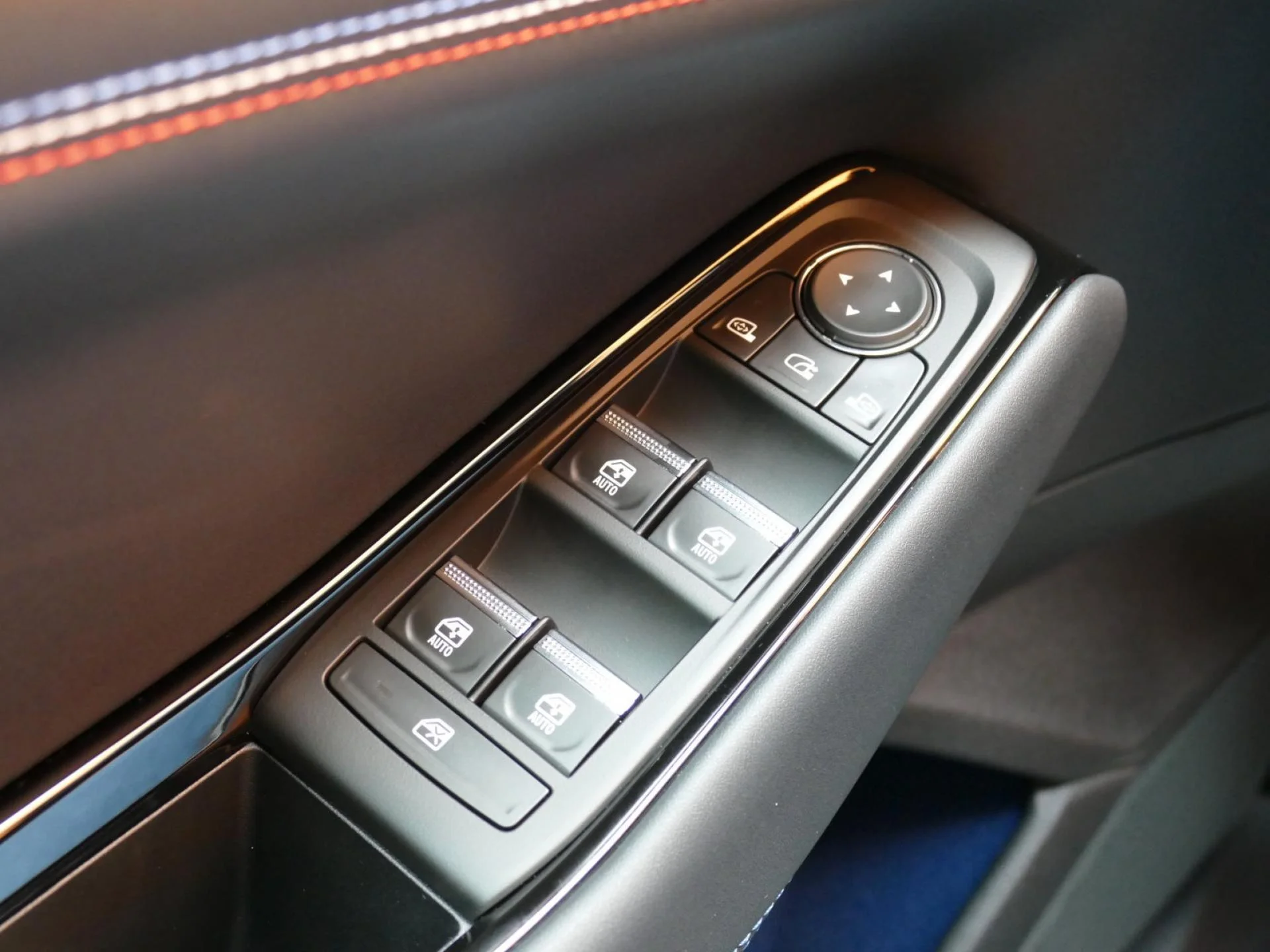 RENAULT RAFALE - Miniature 27 sur 32 - Cliquer pour voir cette photo