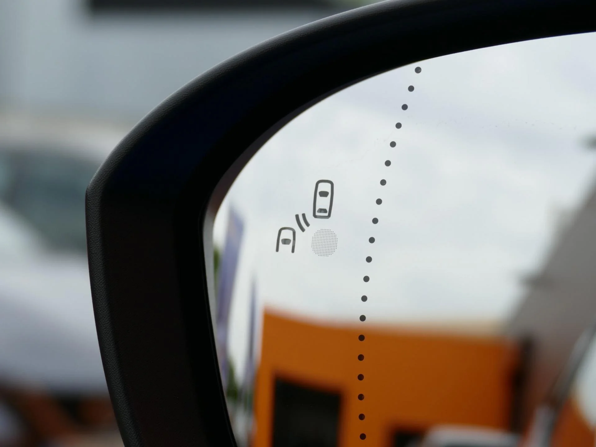 RENAULT RAFALE - Miniature 30 sur 32 - Cliquer pour voir cette photo