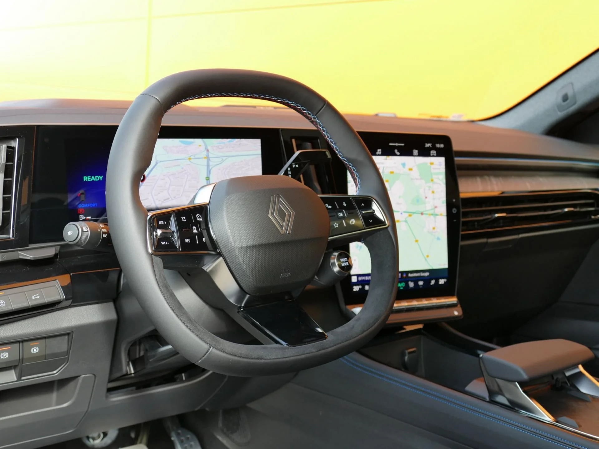 RENAULT RAFALE - Miniature 16 sur 32 - Cliquer pour voir cette photo