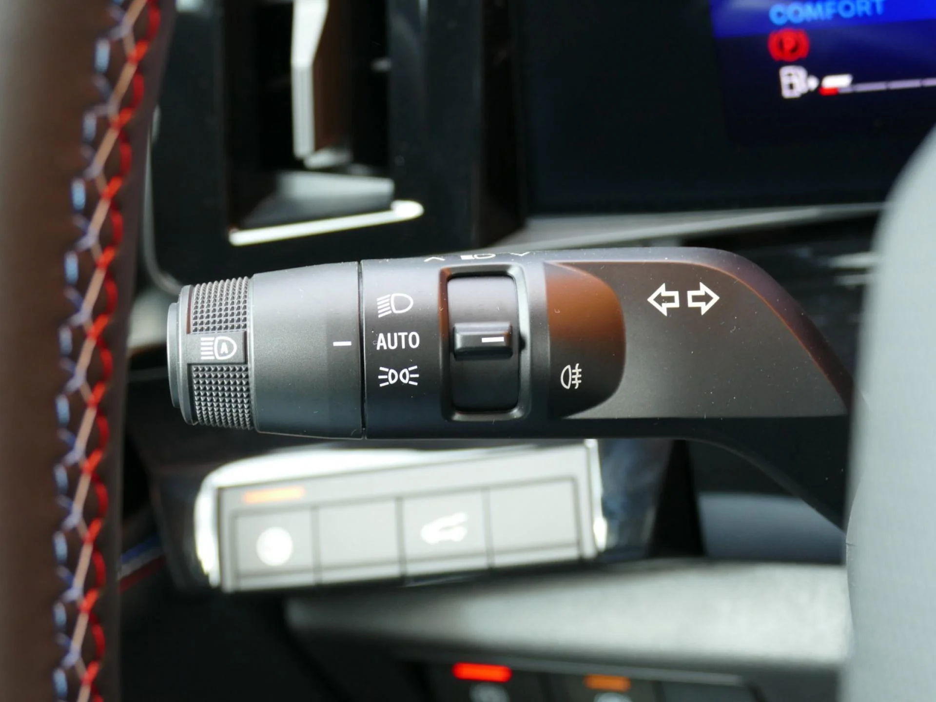 RENAULT RAFALE - Miniature 28 sur 32 - Cliquer pour voir cette photo