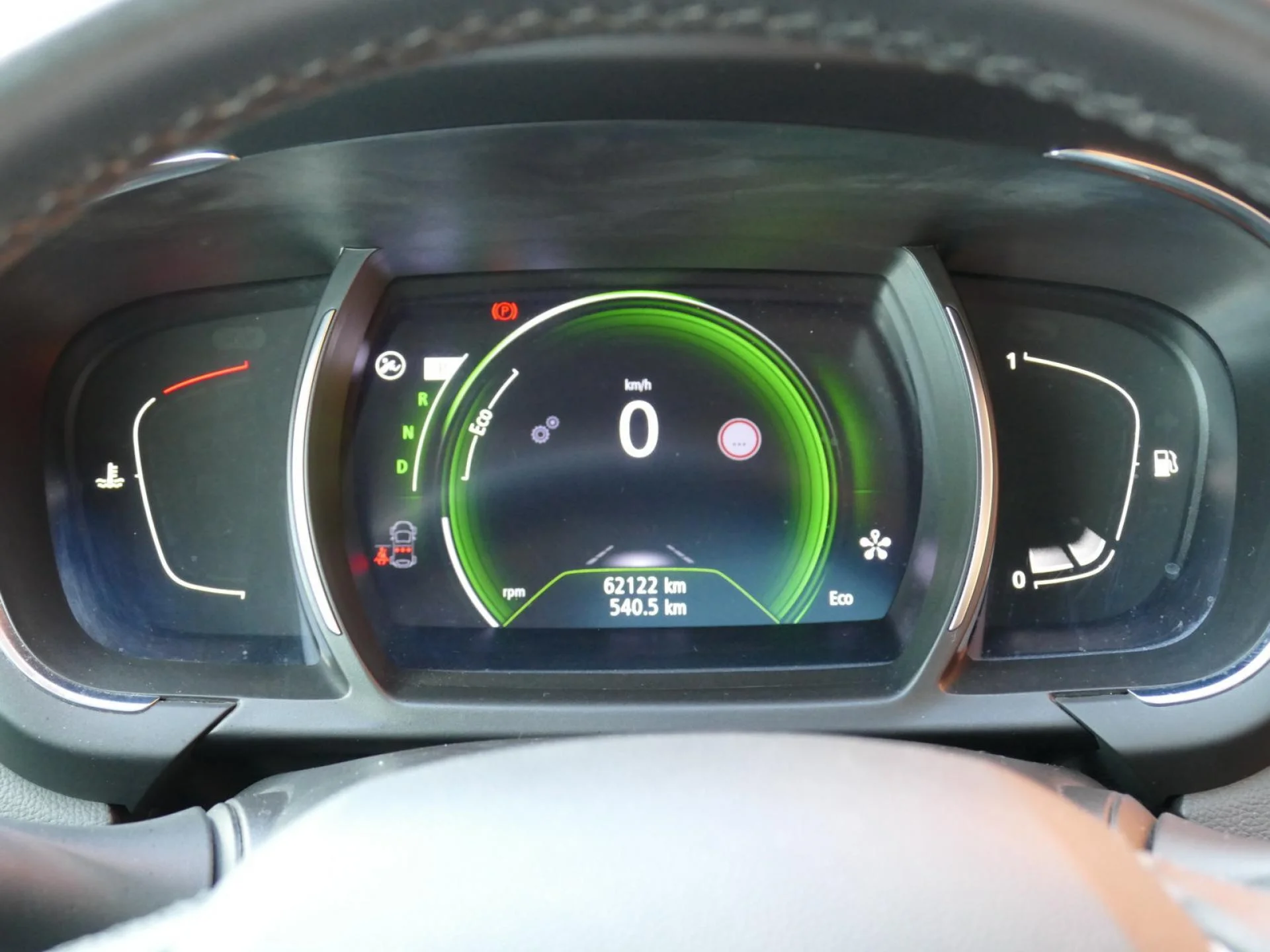 RENAULT SCENIC - Miniature 14 sur 33 - Cliquer pour voir cette photo