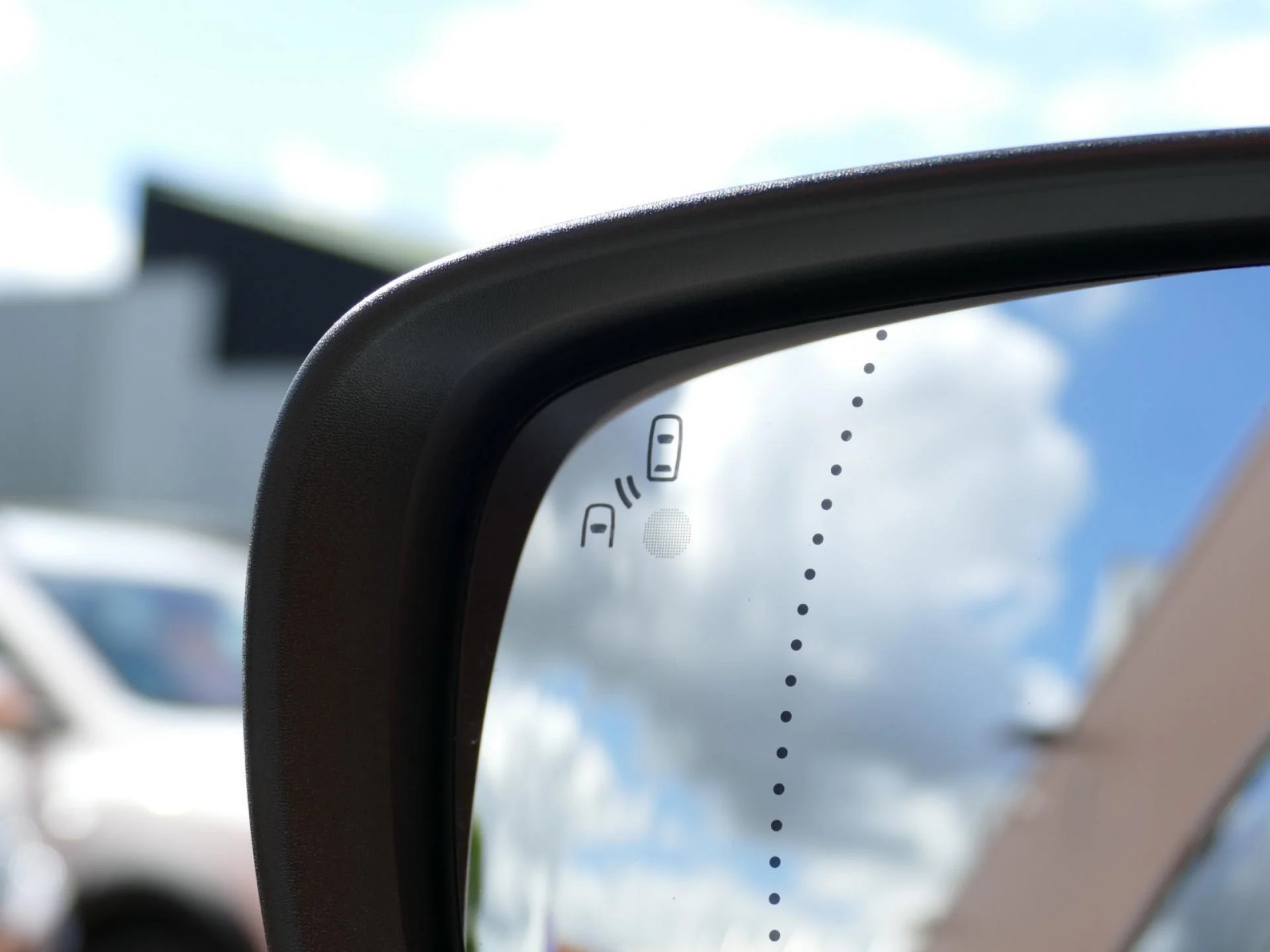 RENAULT SCENIC - Miniature 27 sur 33 - Cliquer pour voir cette photo